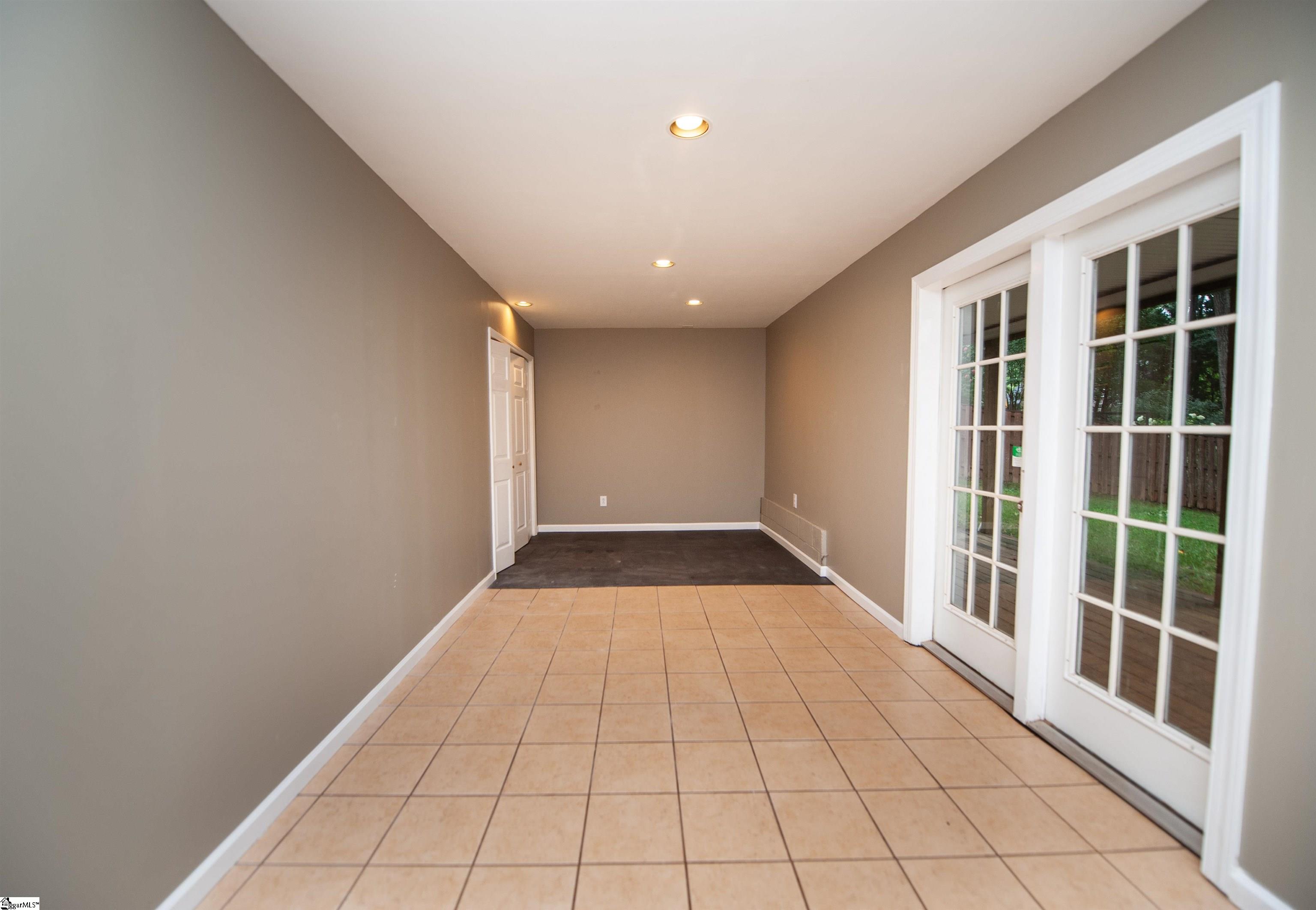 196 Timberleaf Drive Property Photo 31
