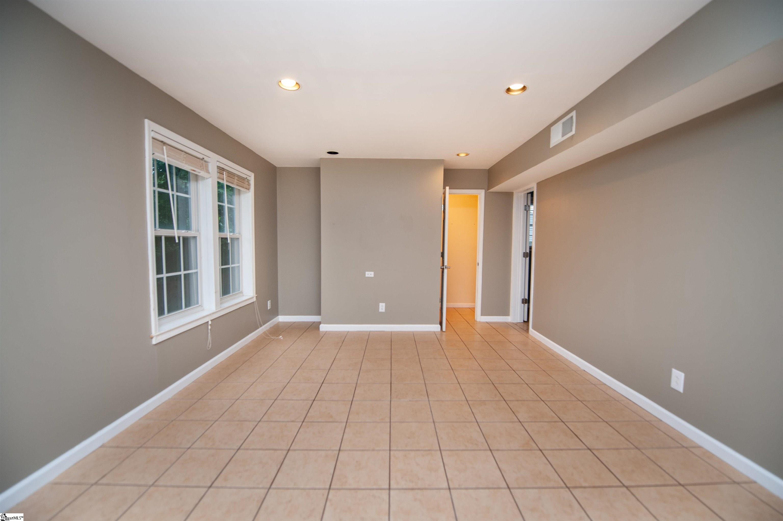 196 Timberleaf Drive Property Photo 32