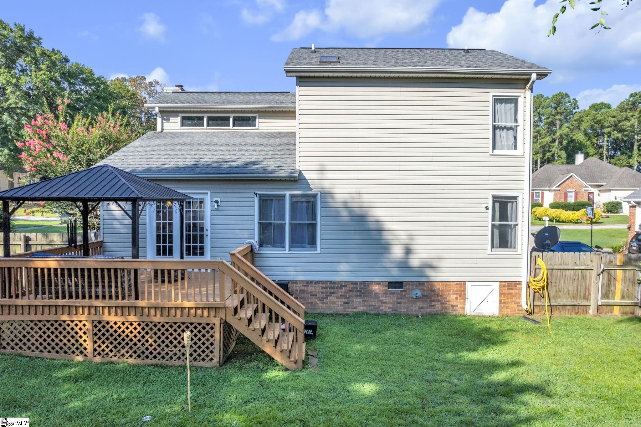 204 Flagstar Court Property Photo 23