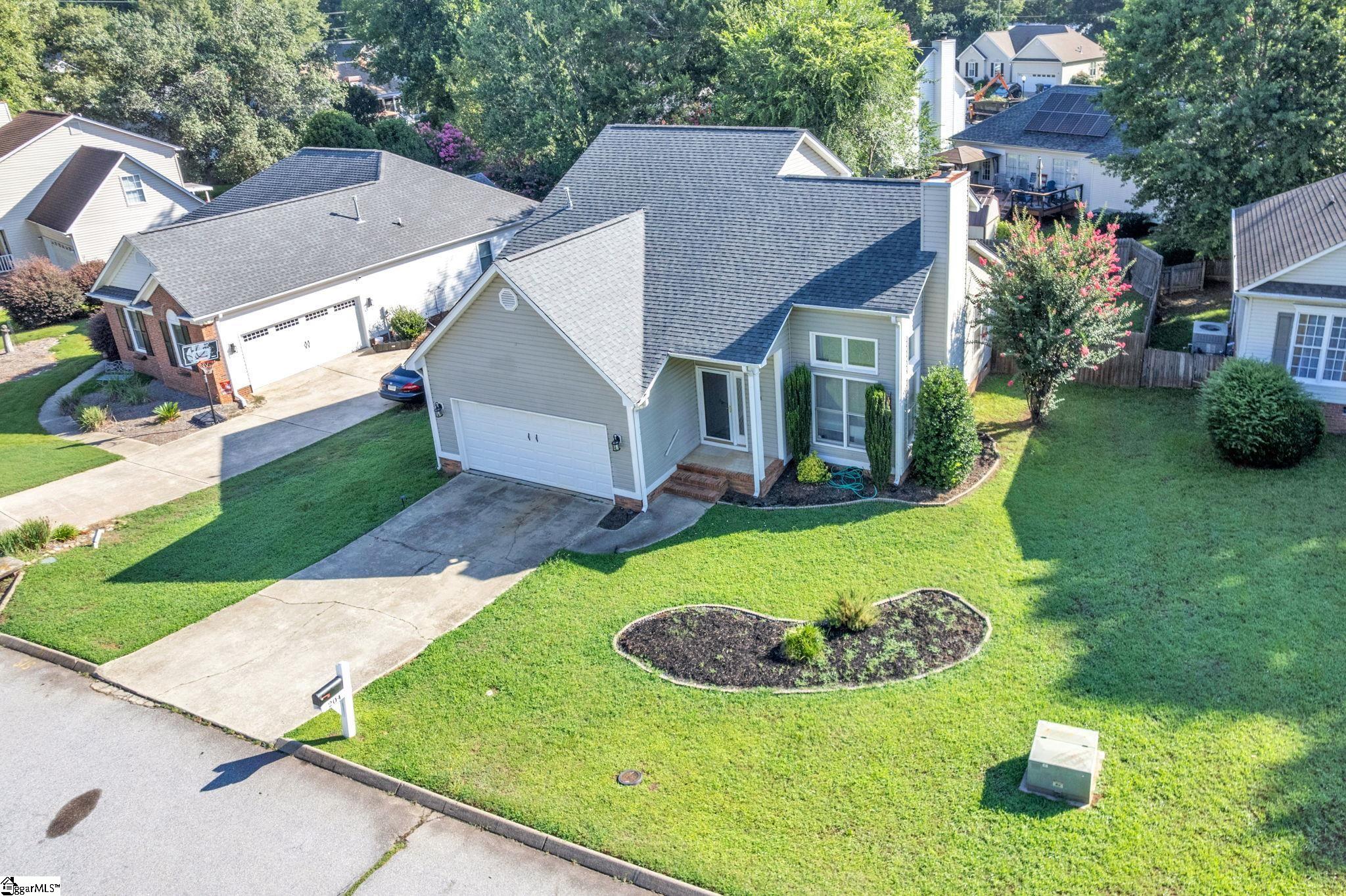 204 Flagstar Court Property Photo 26