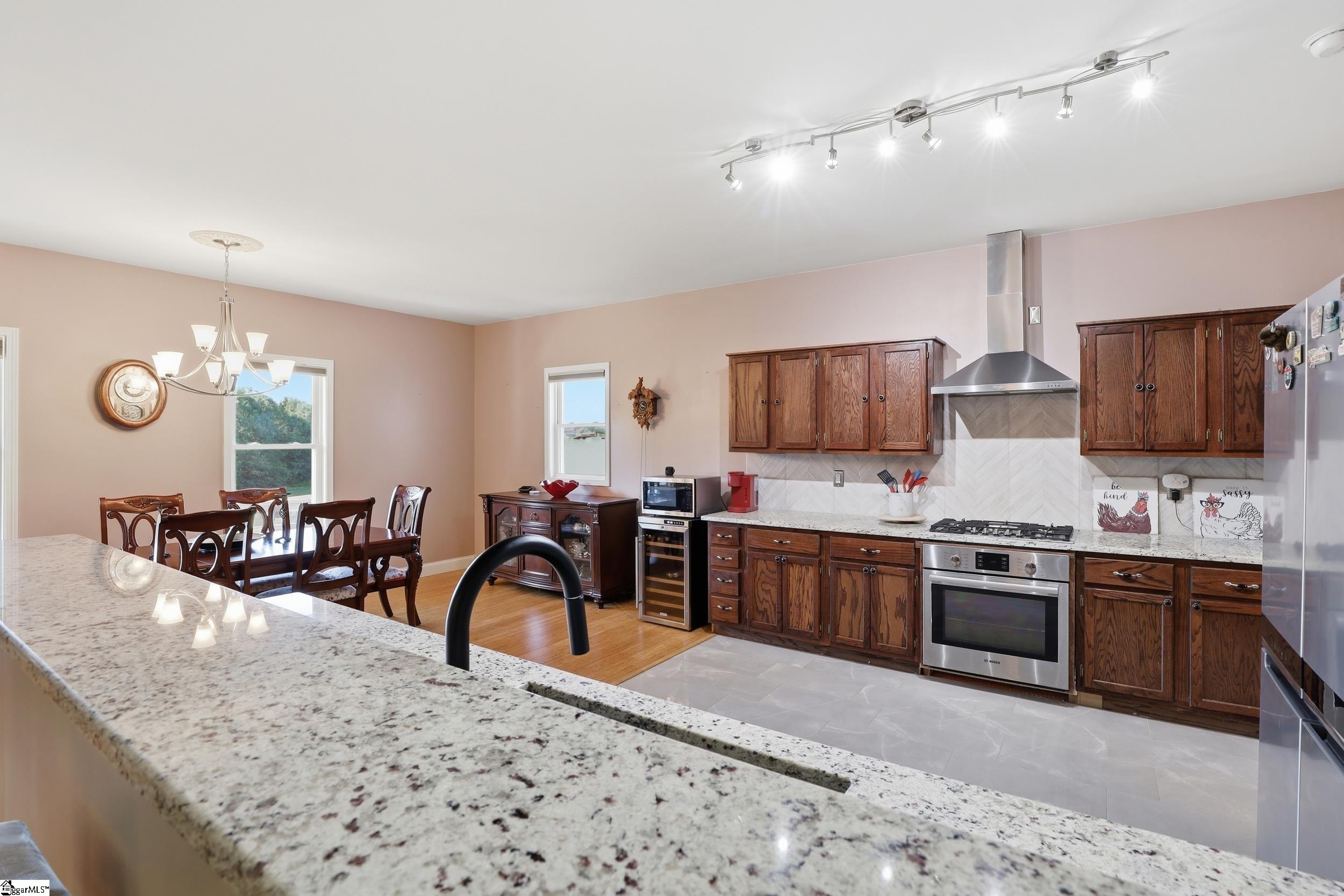 7282 New Cut Road Property Photo 10