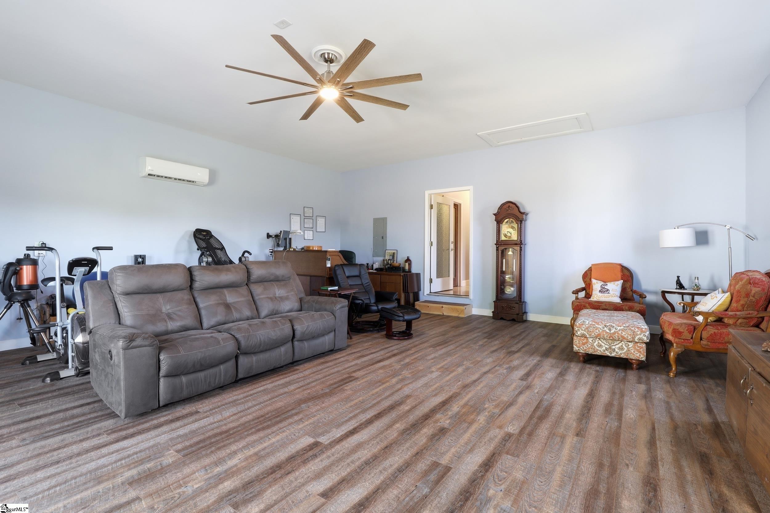 7282 New Cut Road Property Photo 14