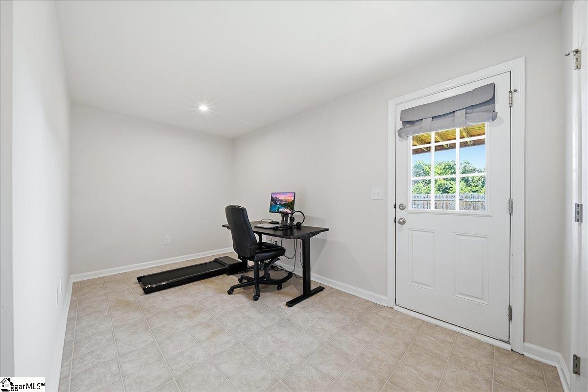 302 Parkridge Way Property Photo 8