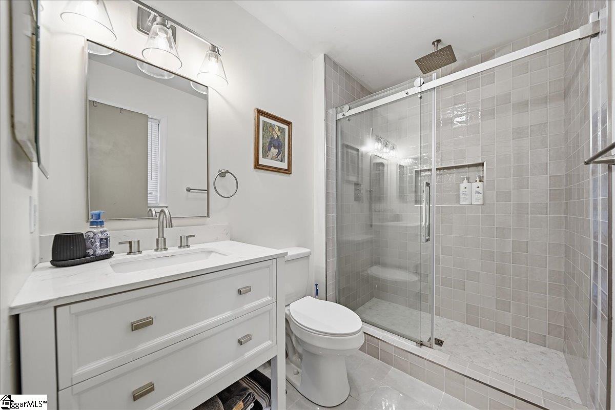 404 Jameson Drive Property Photo 19