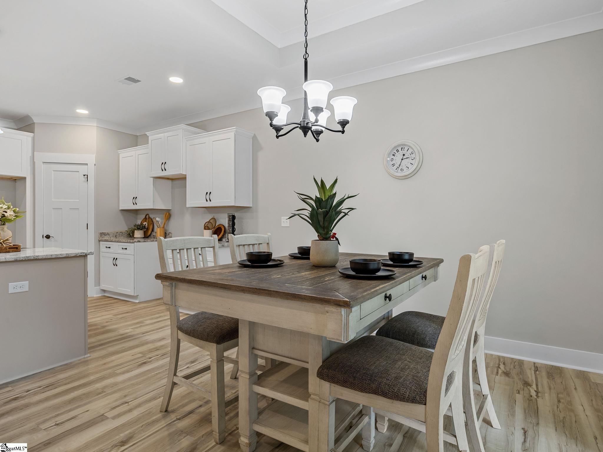 300 Canebrake Drive Property Photo 13
