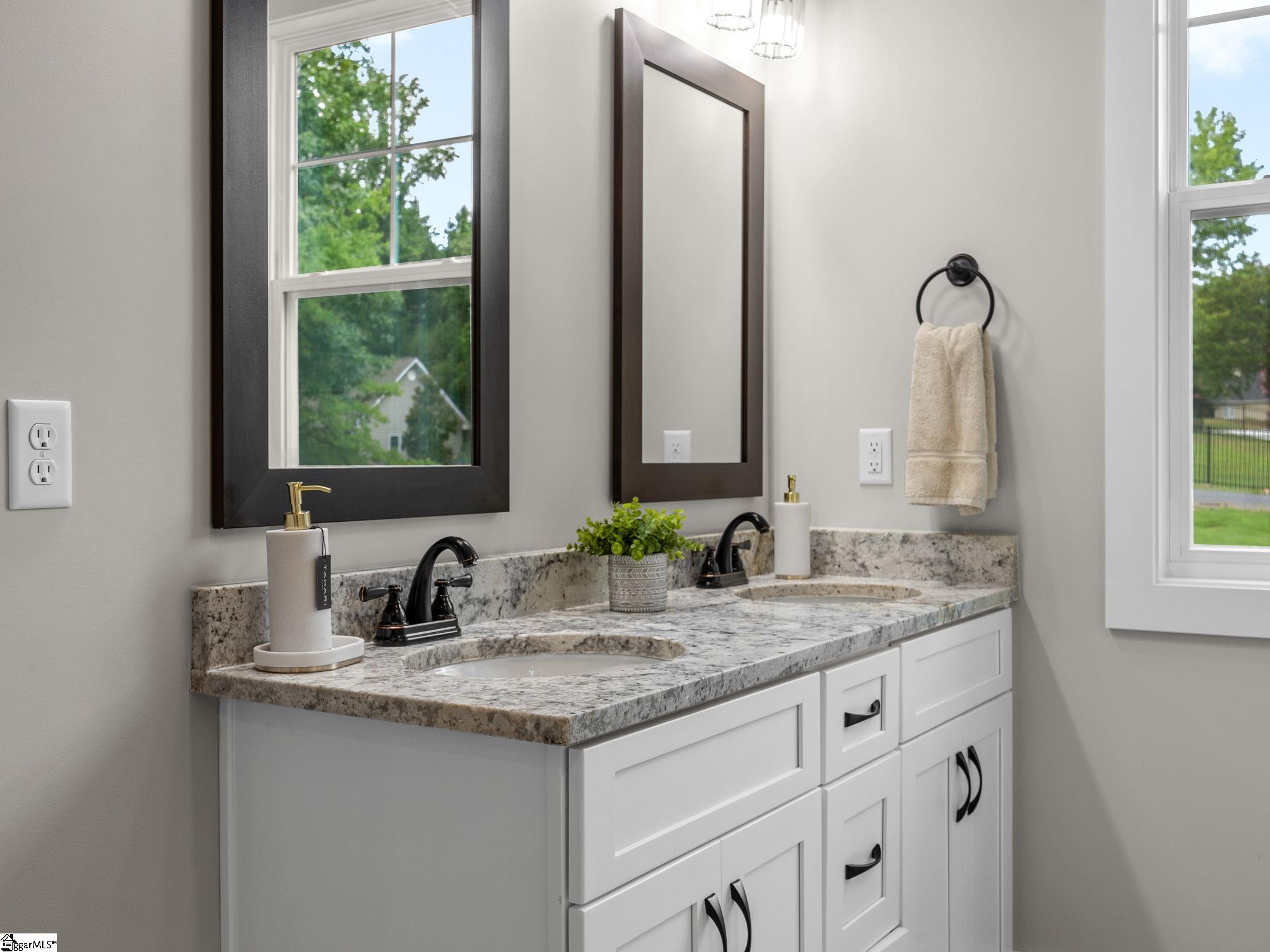 300 Canebrake Drive Property Photo 23
