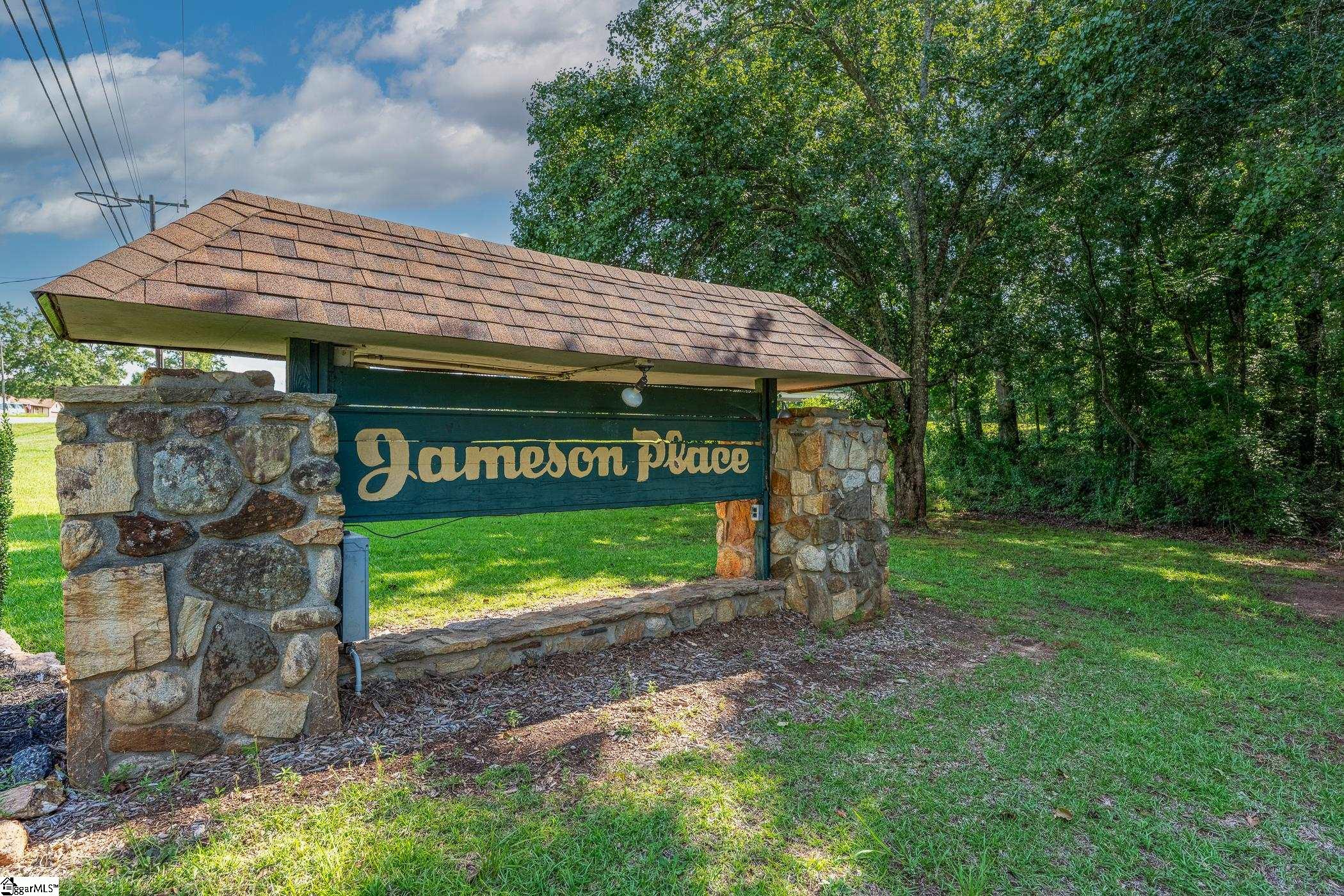 105 Jameson Drive Property Photo 9