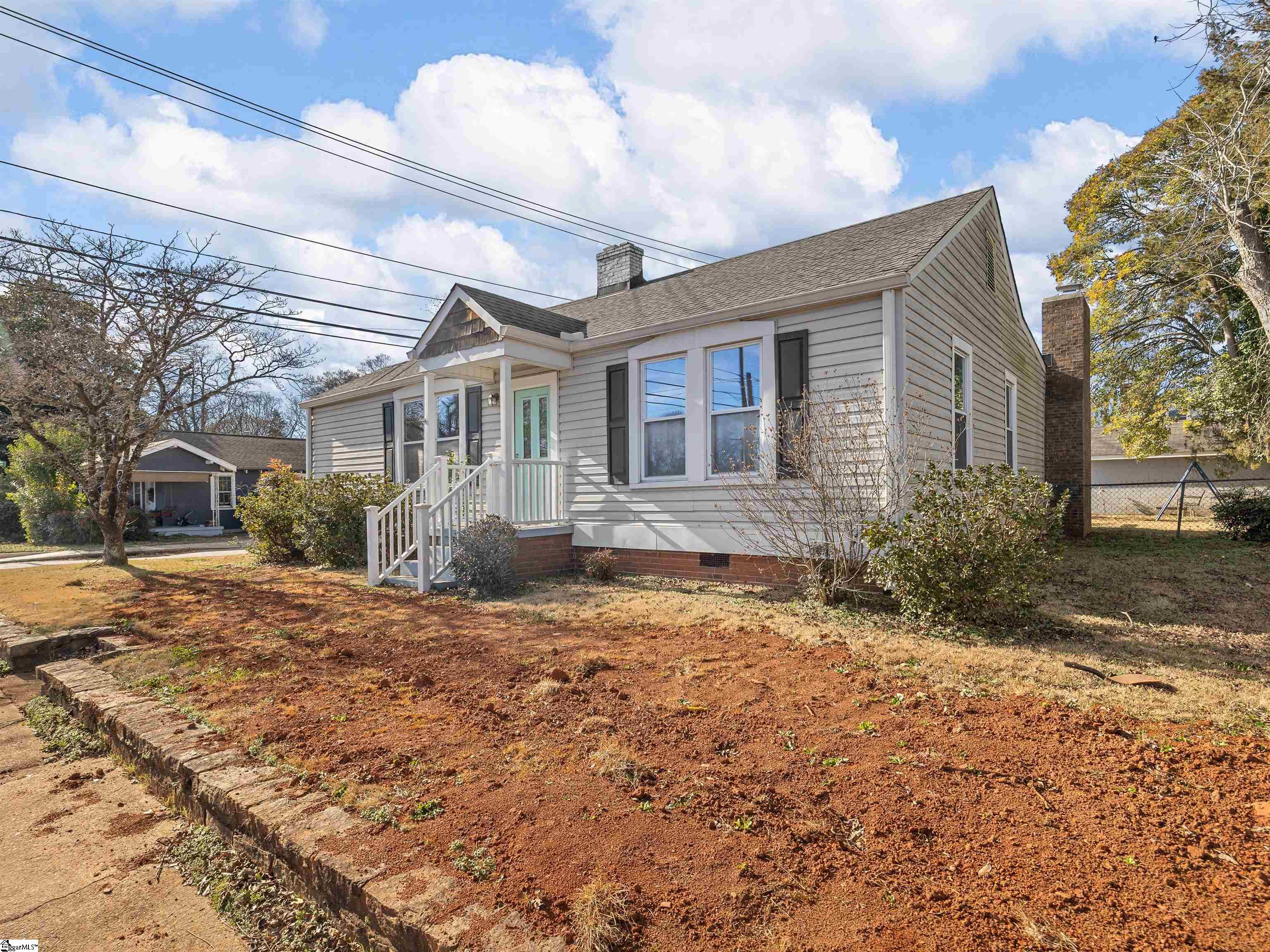 201 Perry Road Property Photo 4