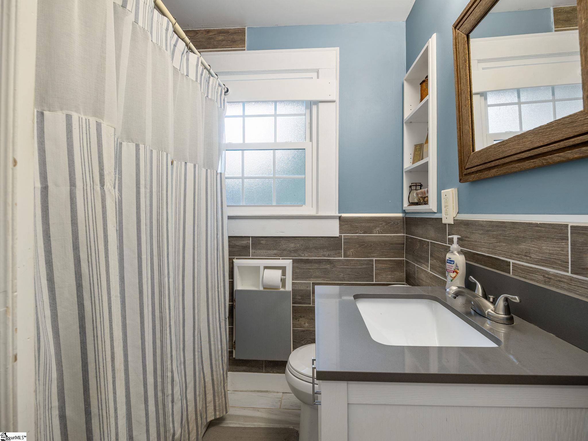 1598024 Property Photo 12