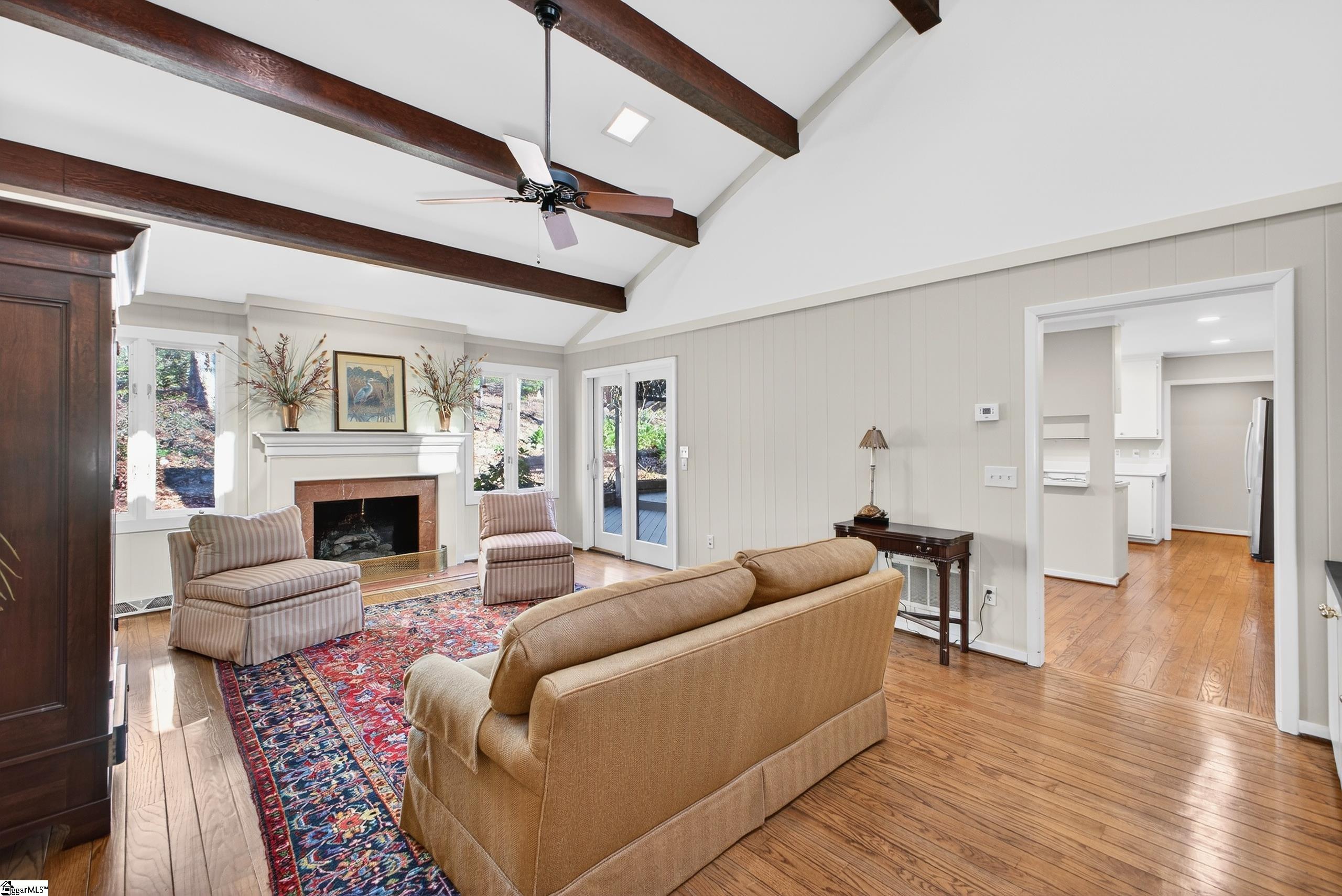434 Henderson Road Property Photo 12