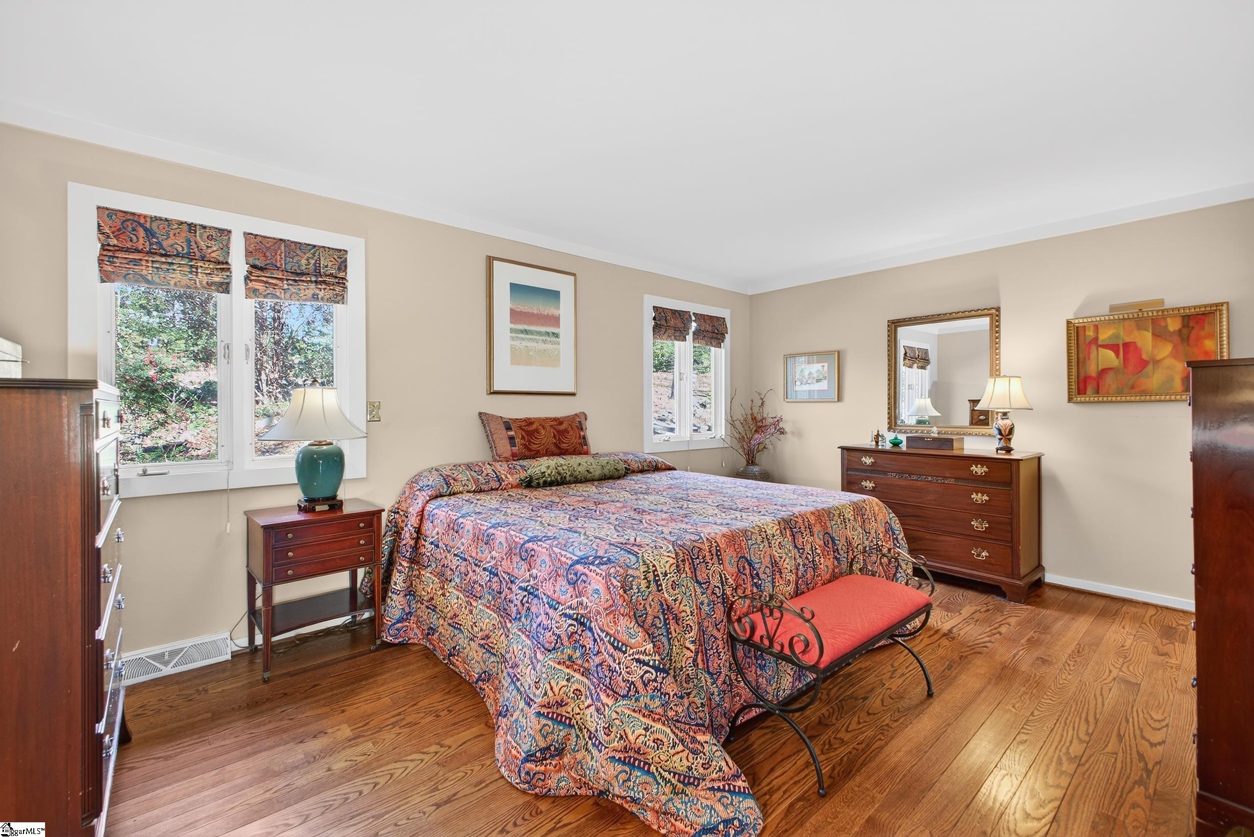 434 Henderson Road Property Photo 16