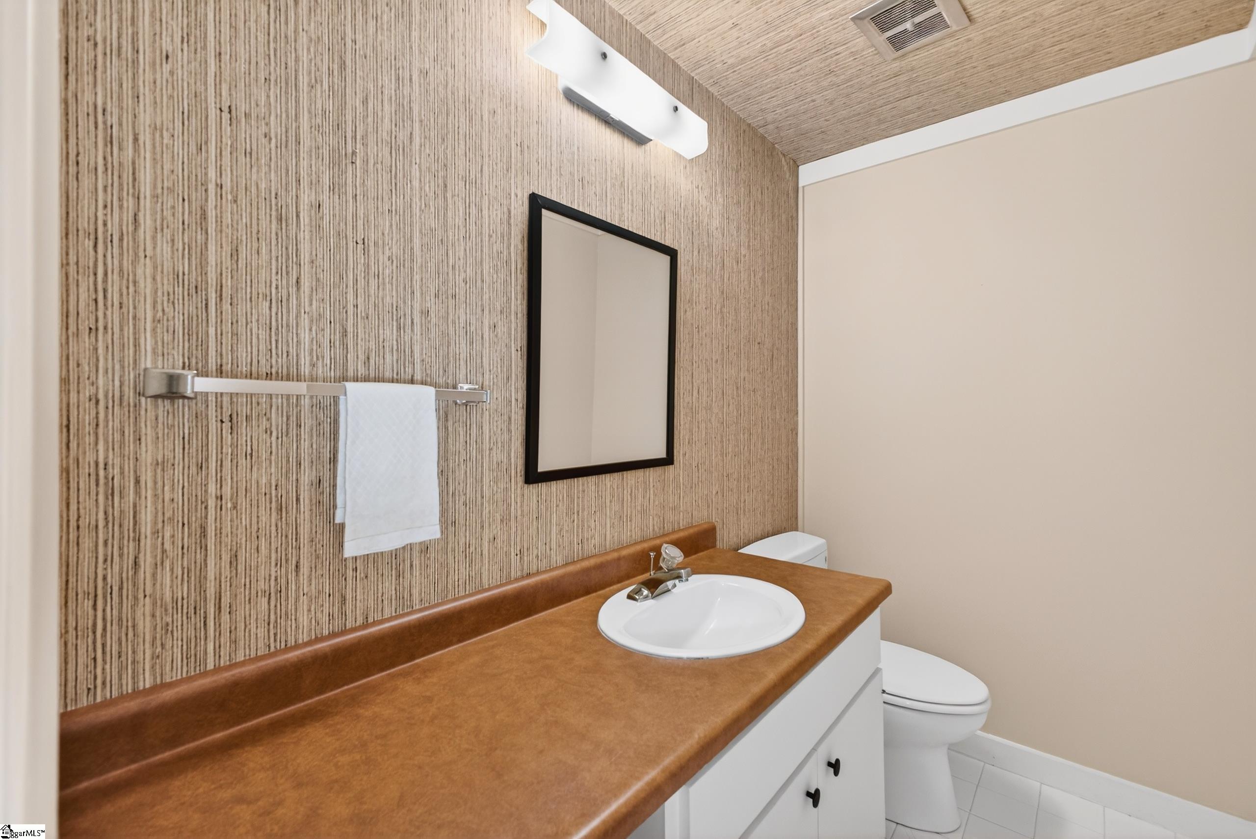 434 Henderson Road Property Photo 21