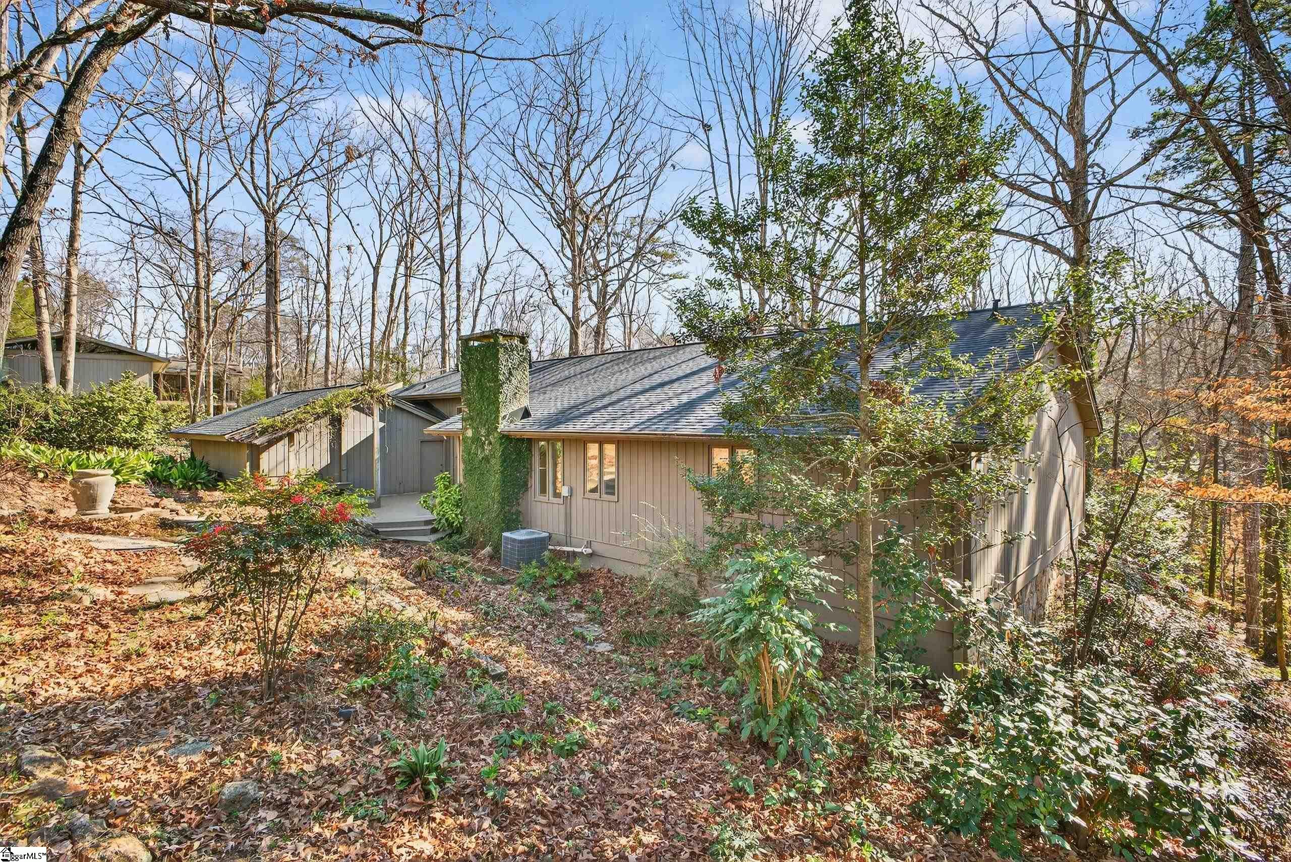 434 Henderson Road Property Photo 23