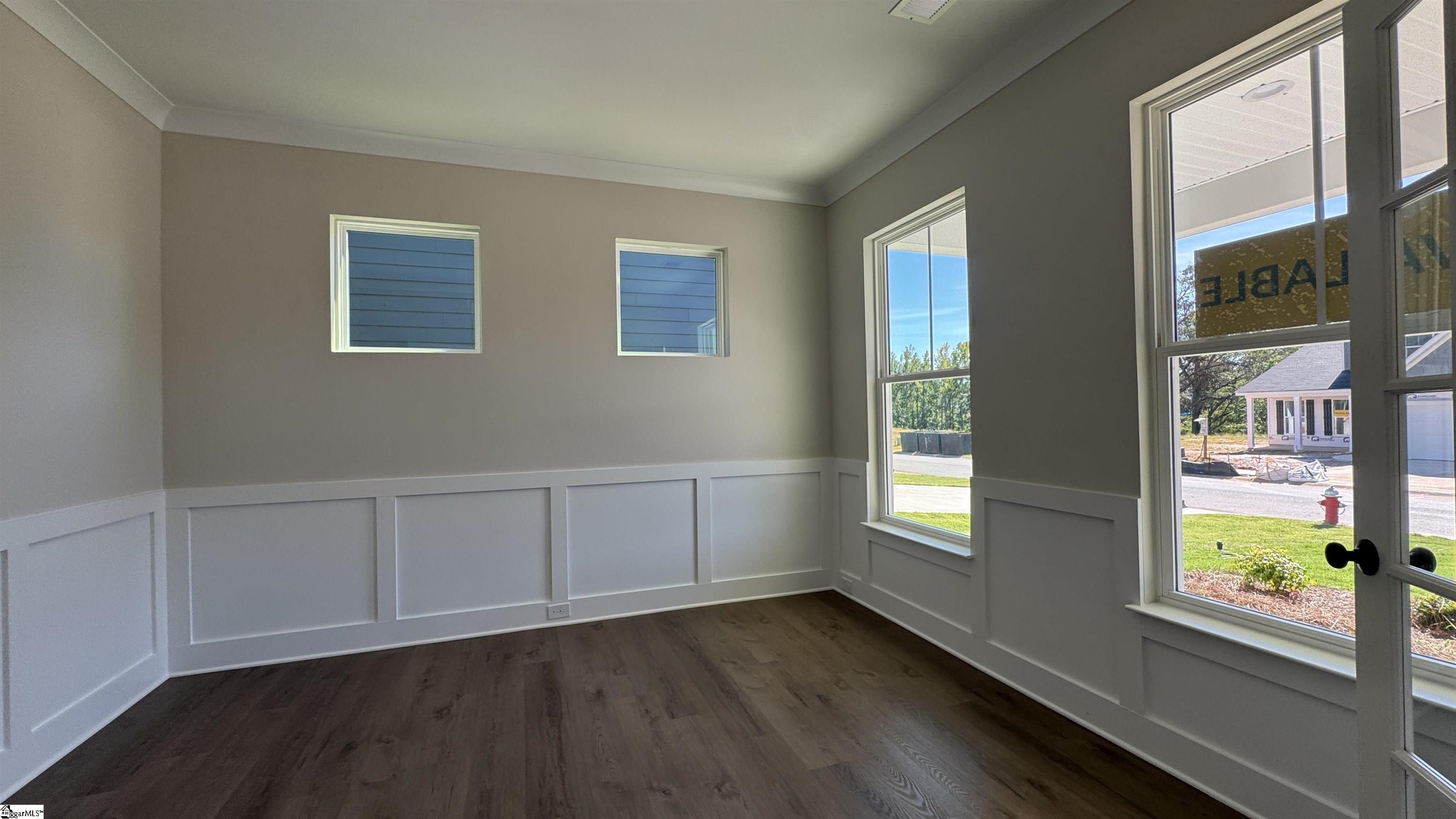 1124 Stable Way Property Photo 2