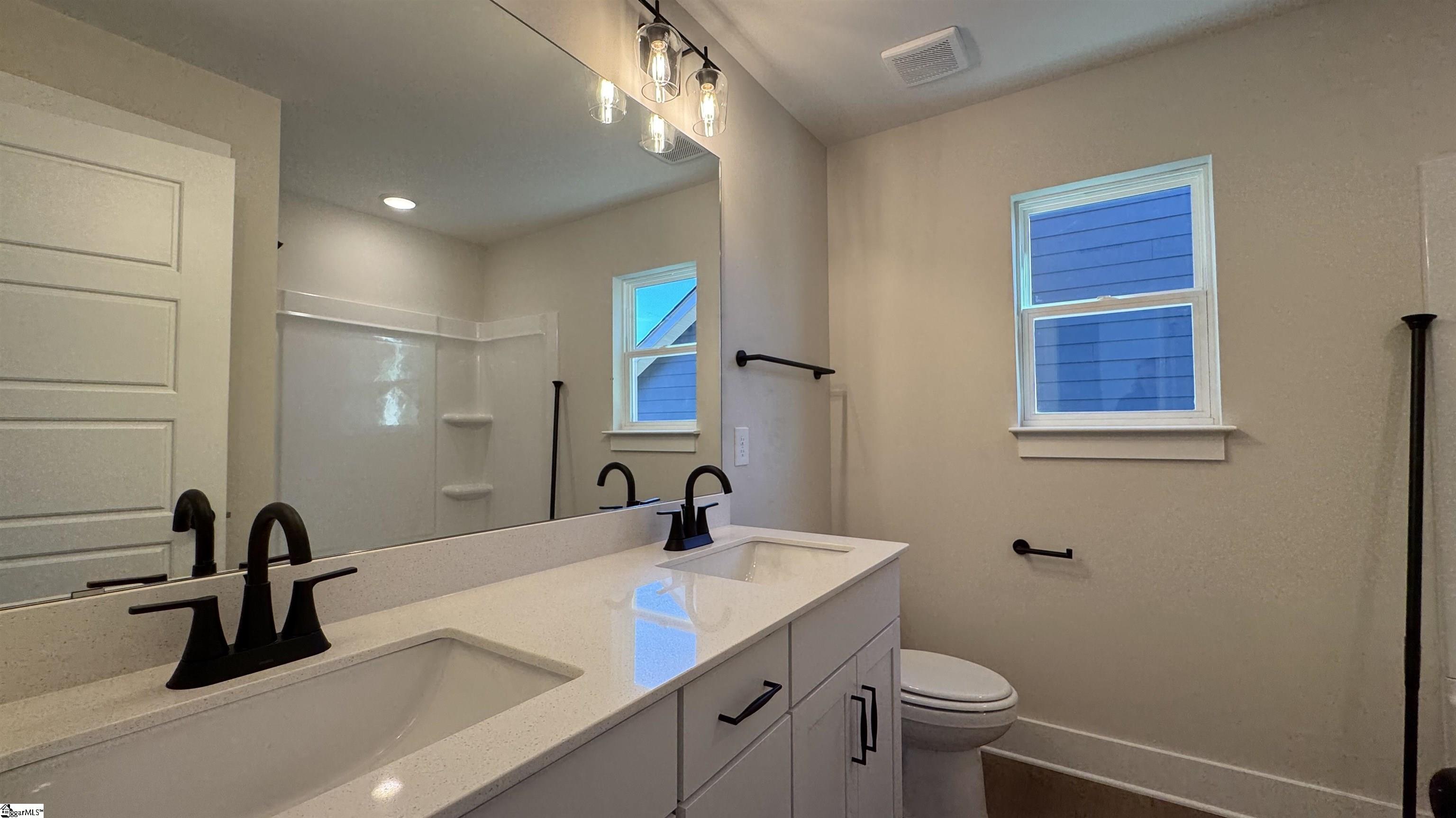 1124 Stable Way Property Photo 6