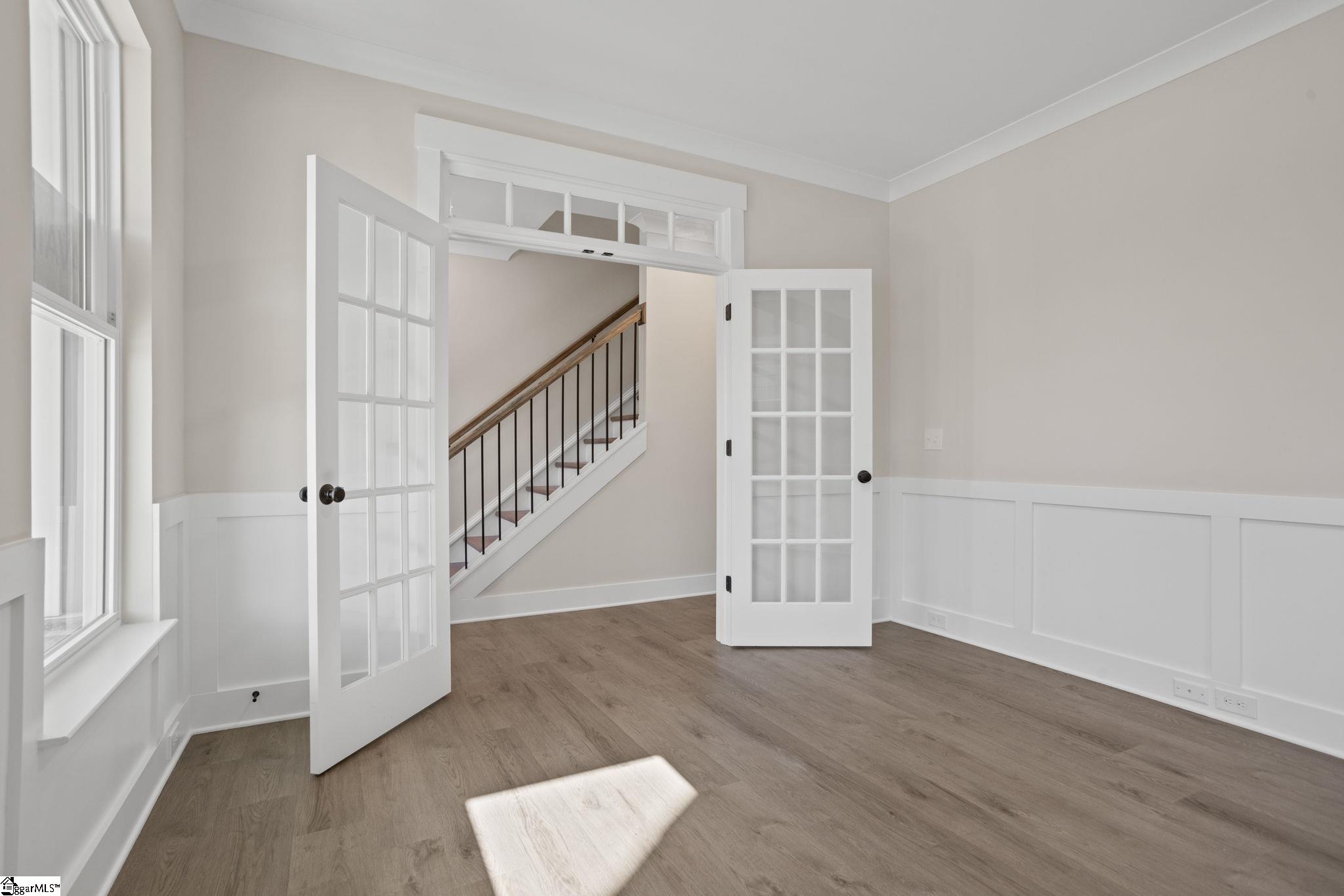 1124 Stable Way Property Photo 7