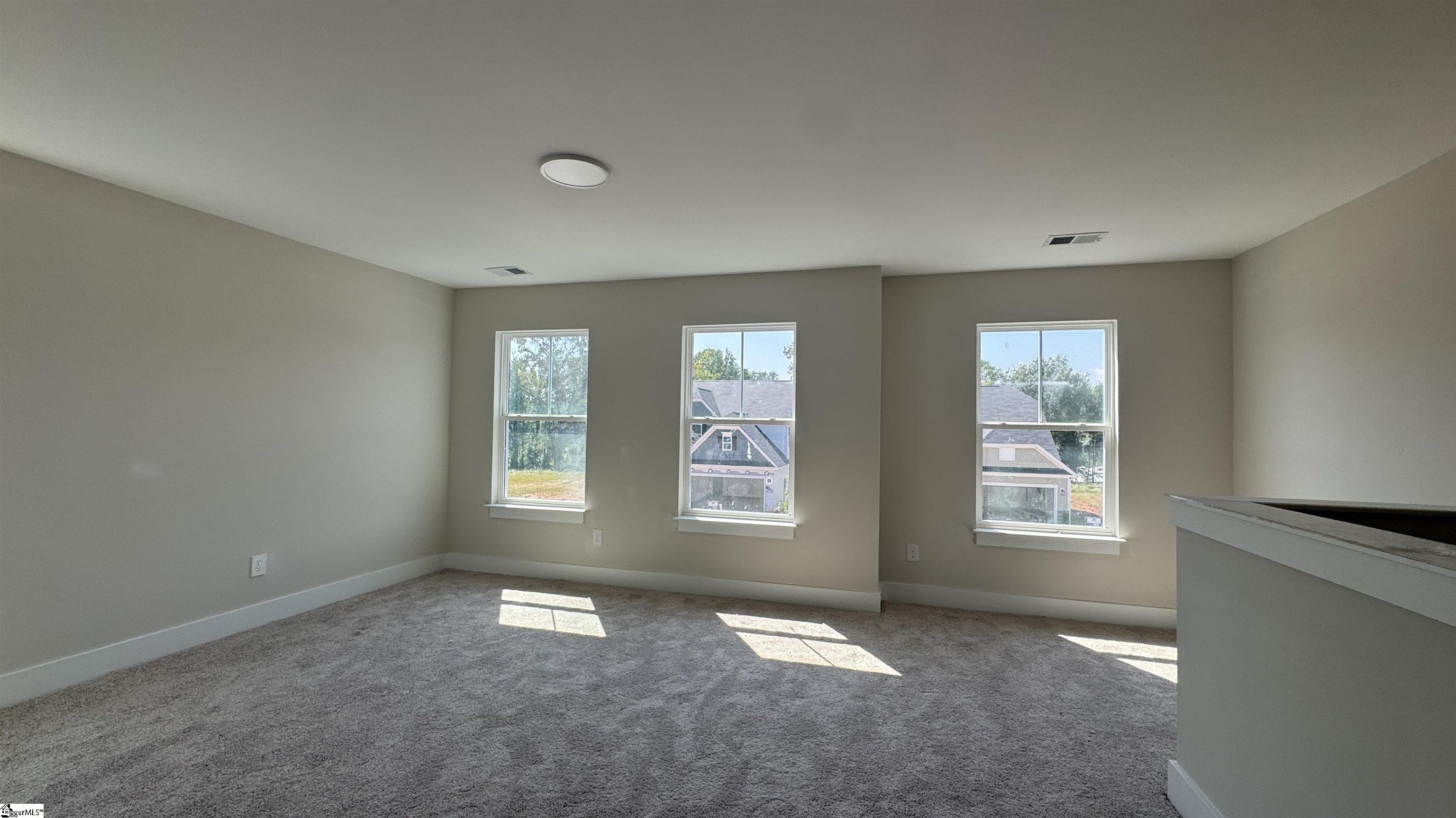 1124 Stable Way Property Photo 8