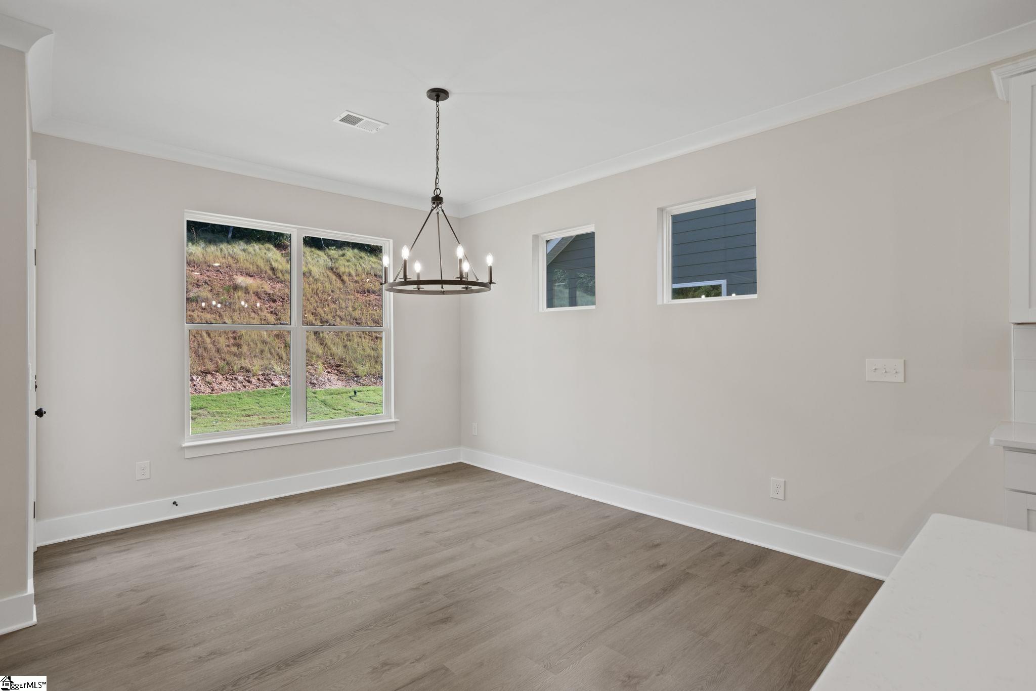 1124 Stable Way Property Photo 12
