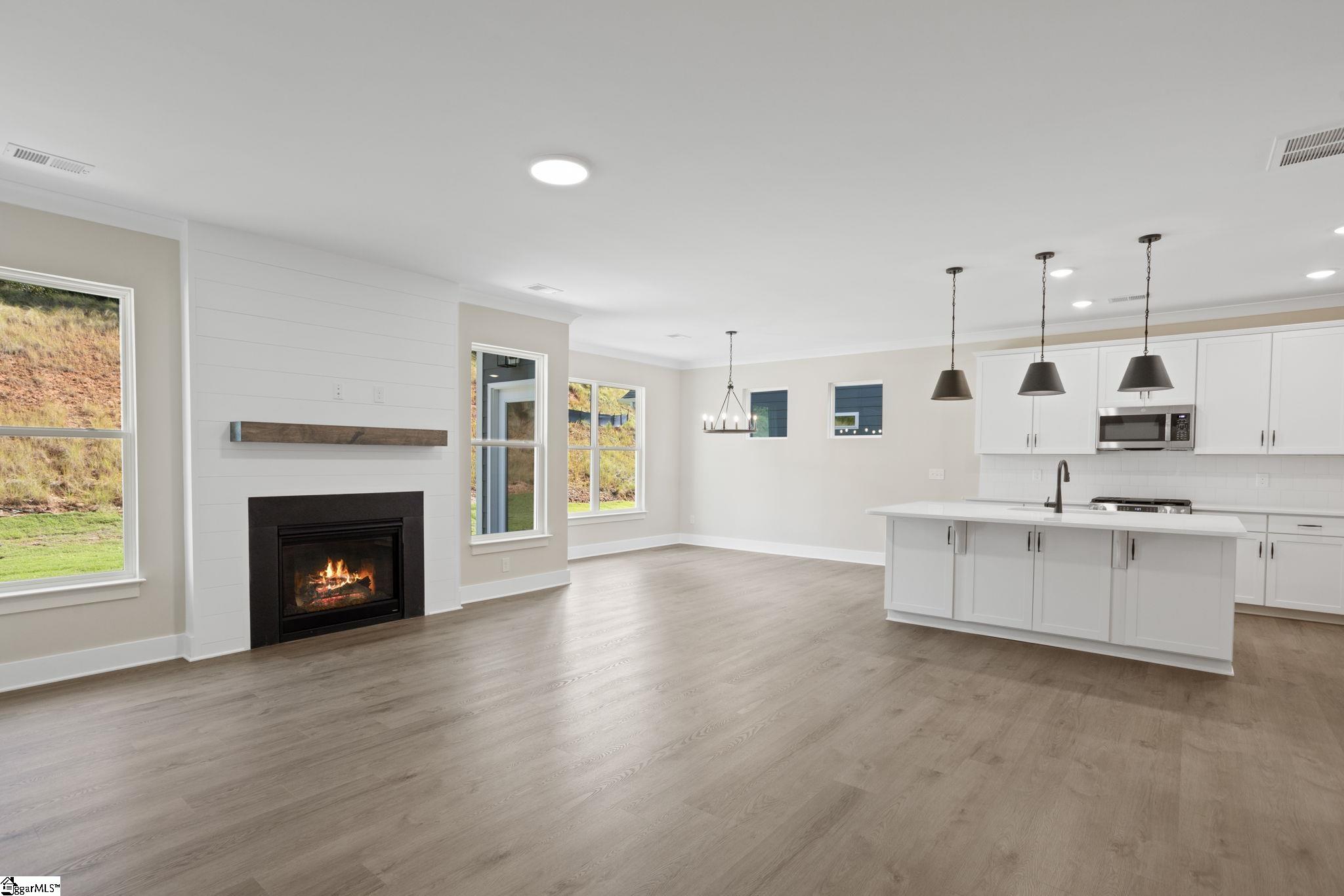 1124 Stable Way Property Photo 15