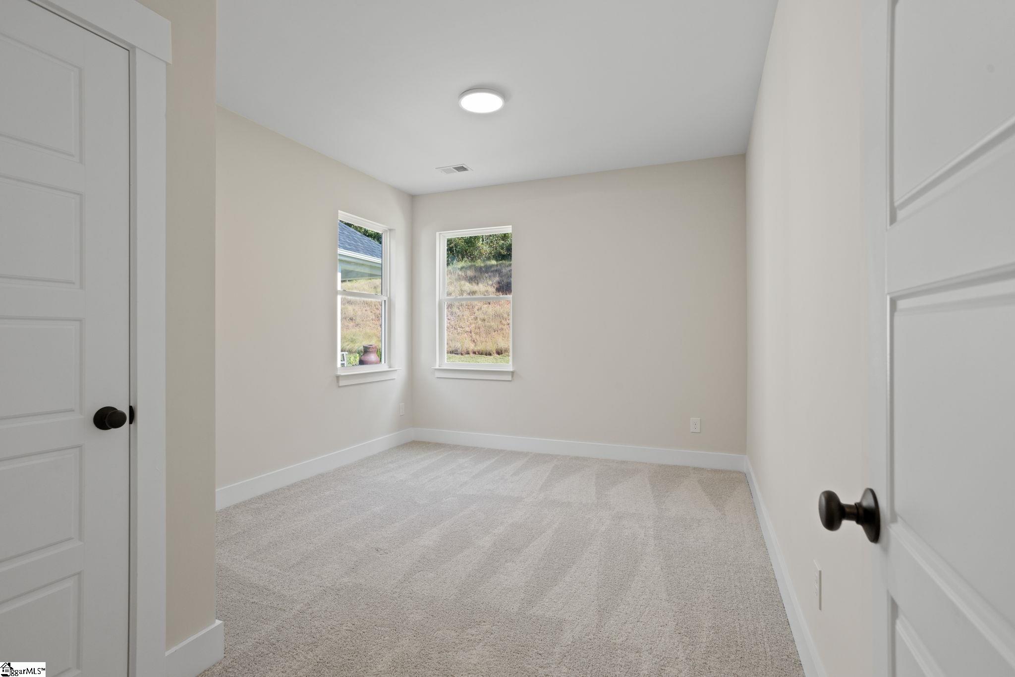 1124 Stable Way Property Photo 16