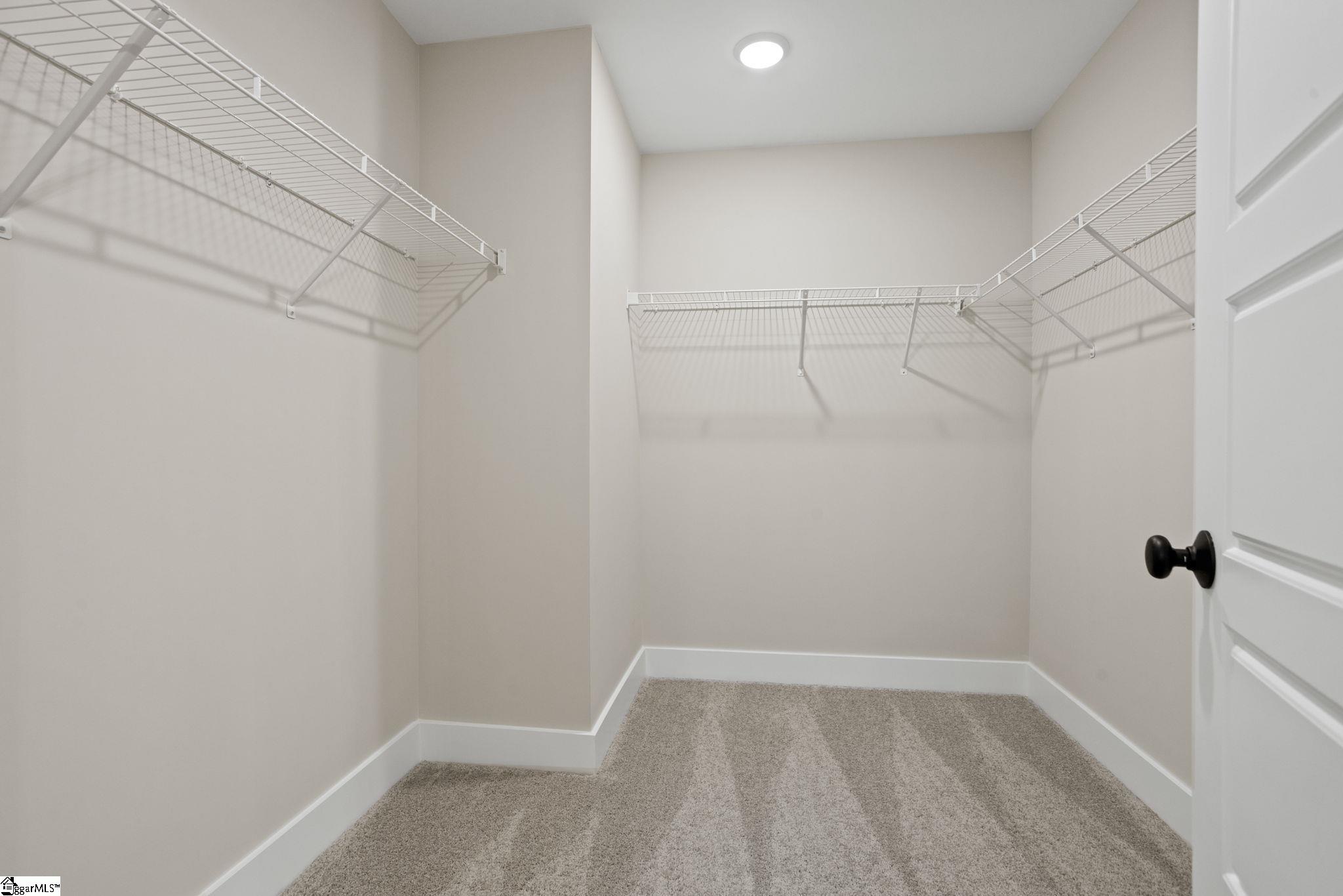 1124 Stable Way Property Photo 31