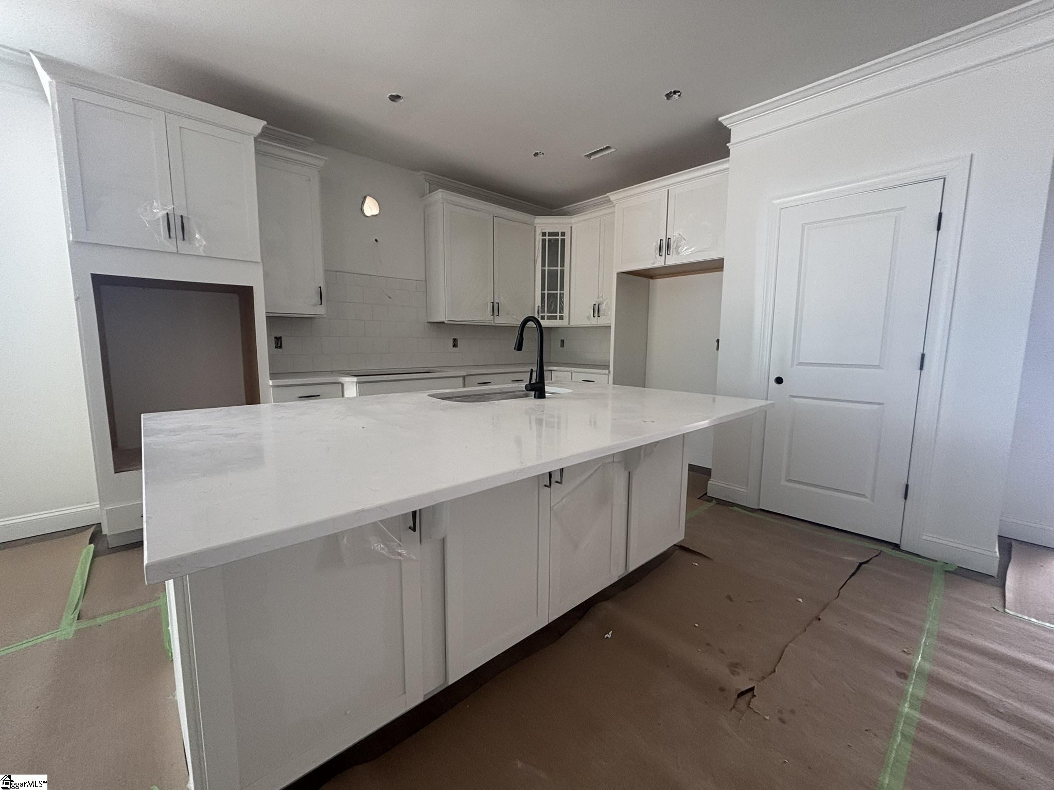 1913 Paul Revere Drive Property Photo 3