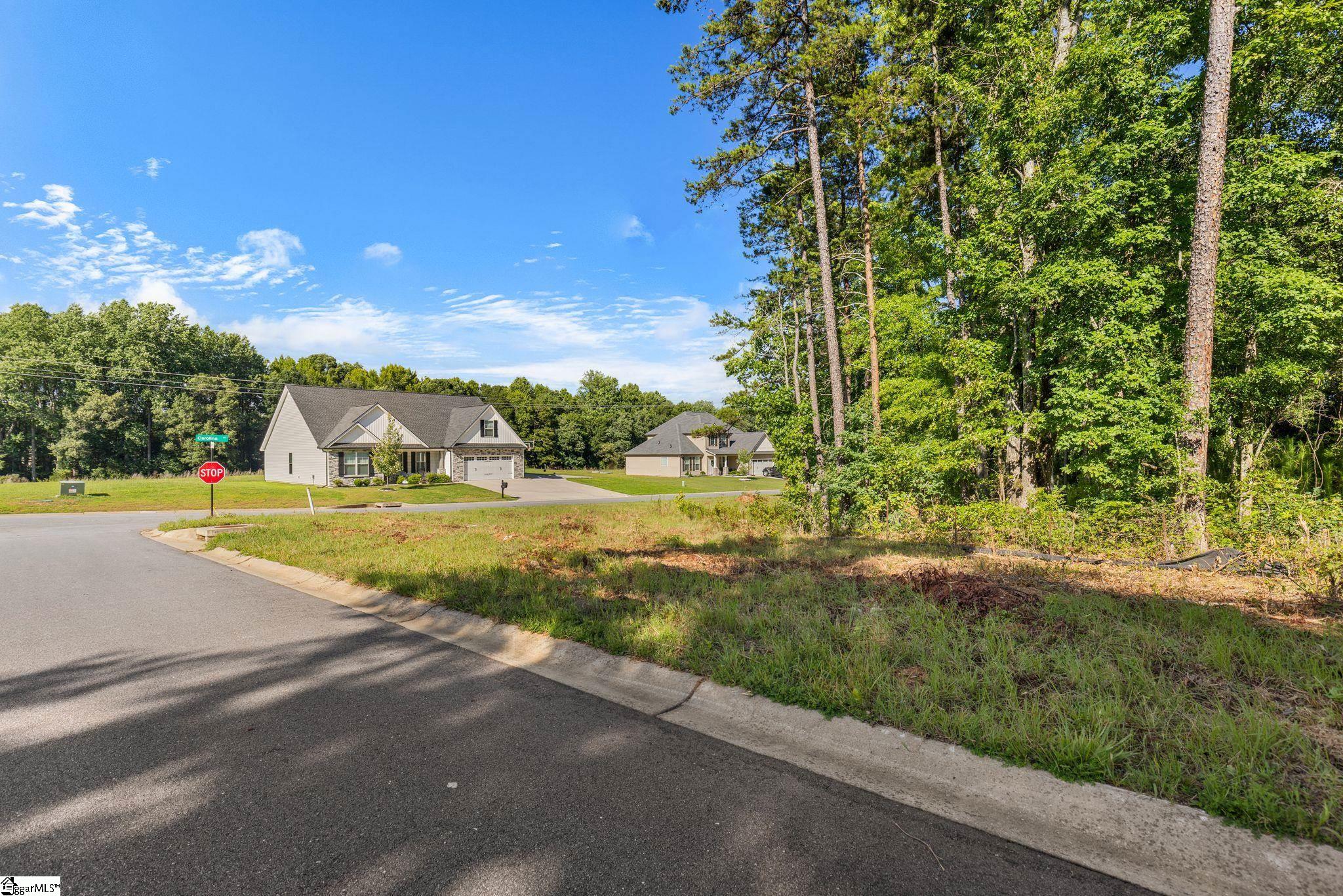 203 Wrenwood Court Property Photo 4