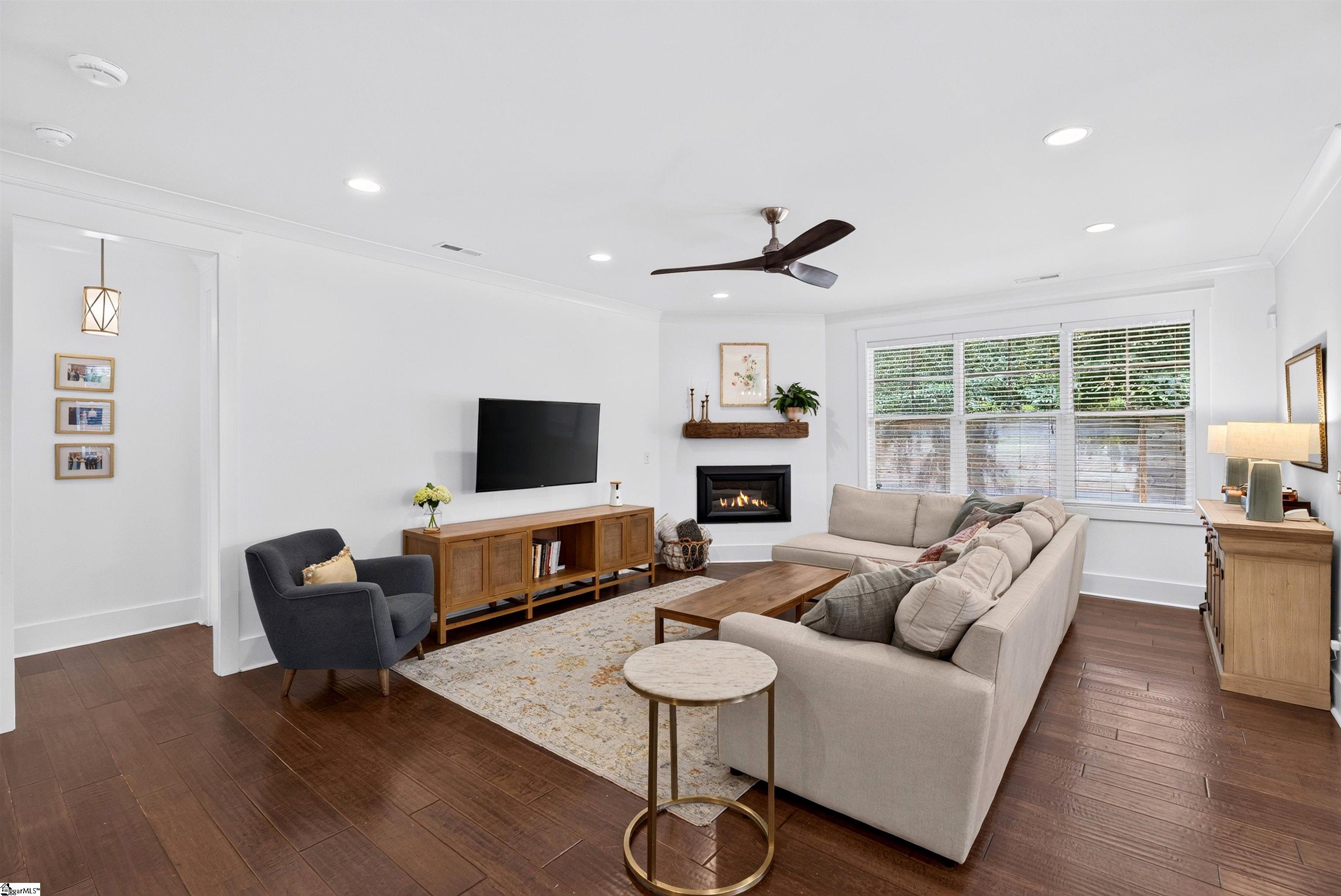 7 Tyler Street Property Photo 10