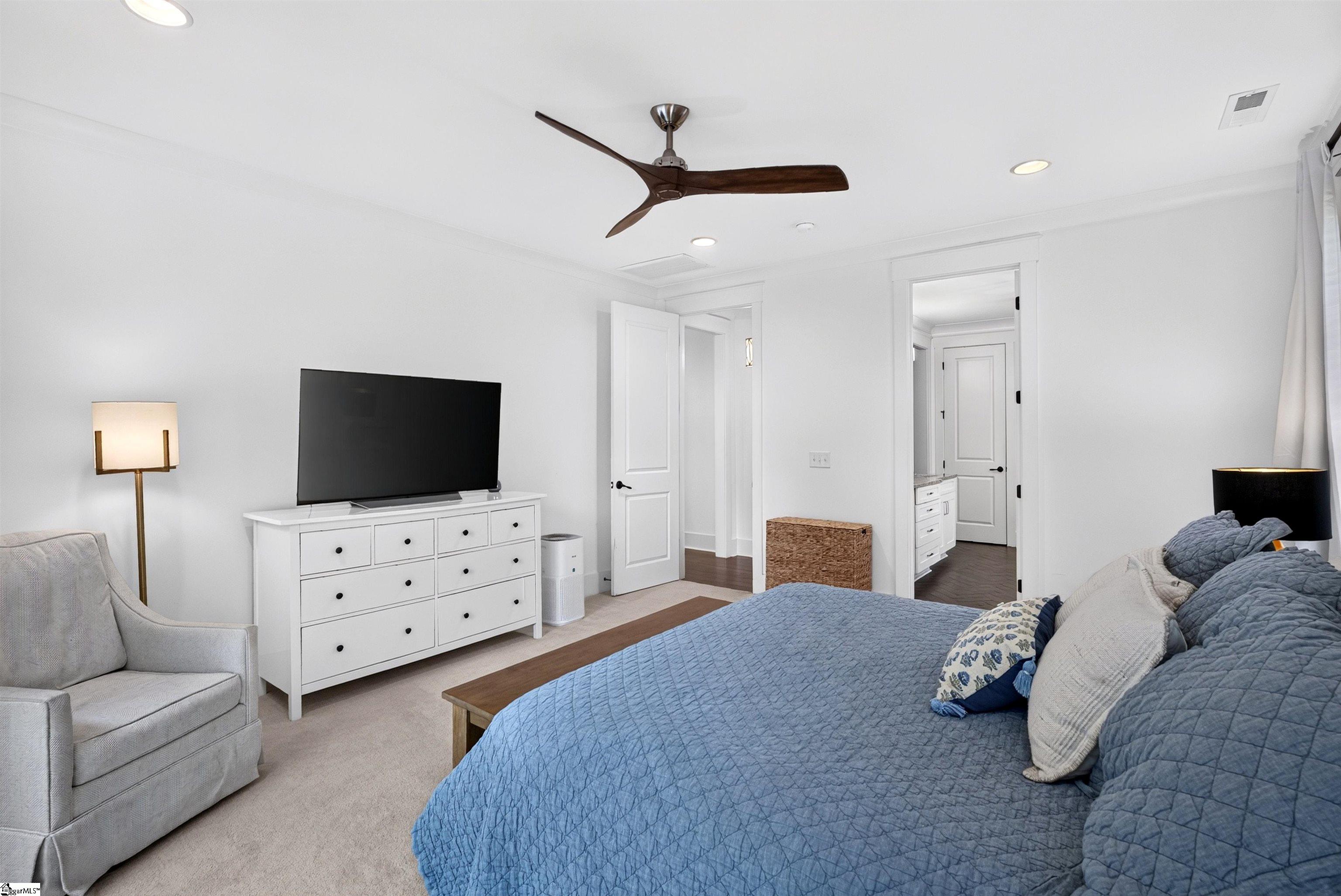 7 Tyler Street Property Photo 16