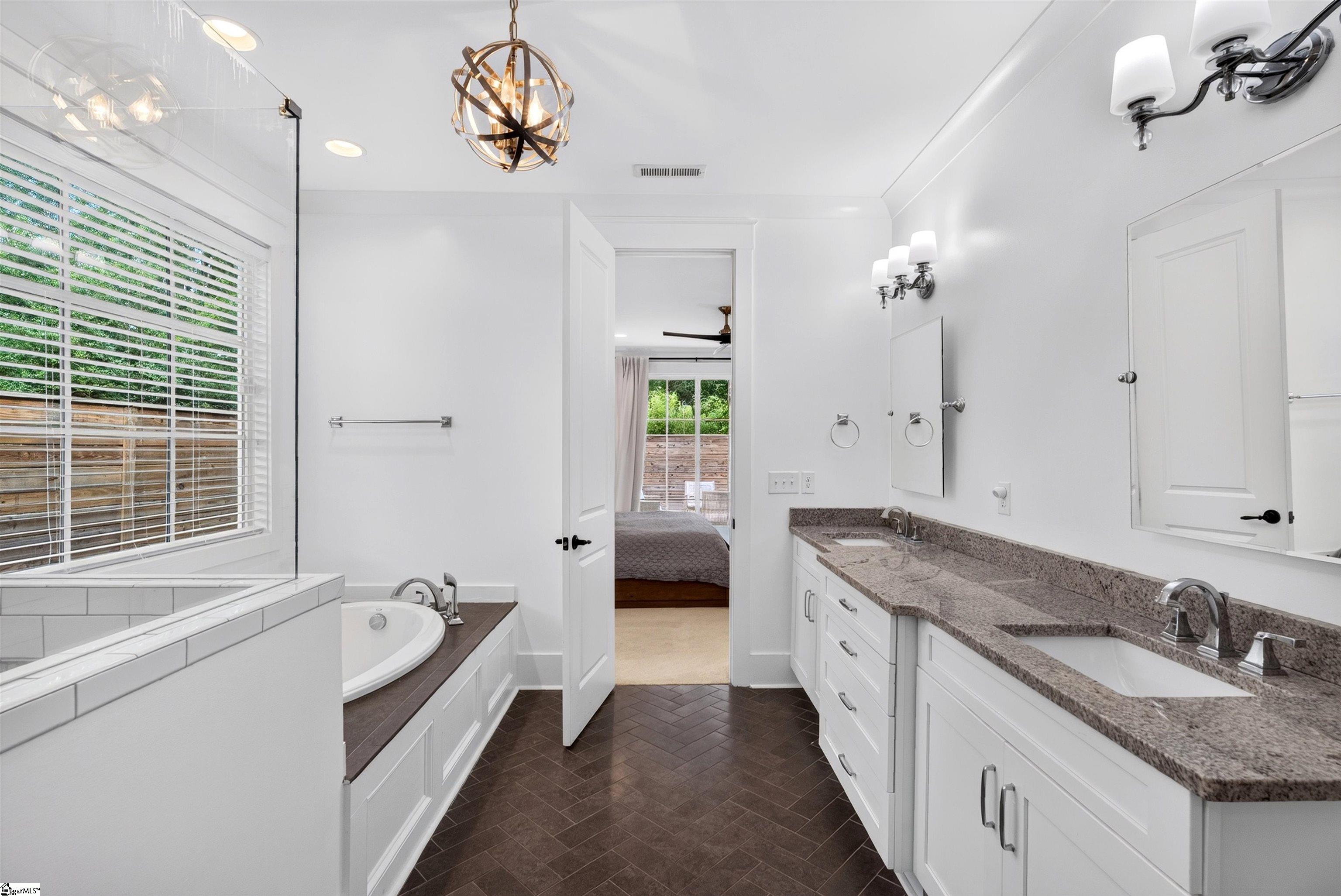 7 Tyler Street Property Photo 19