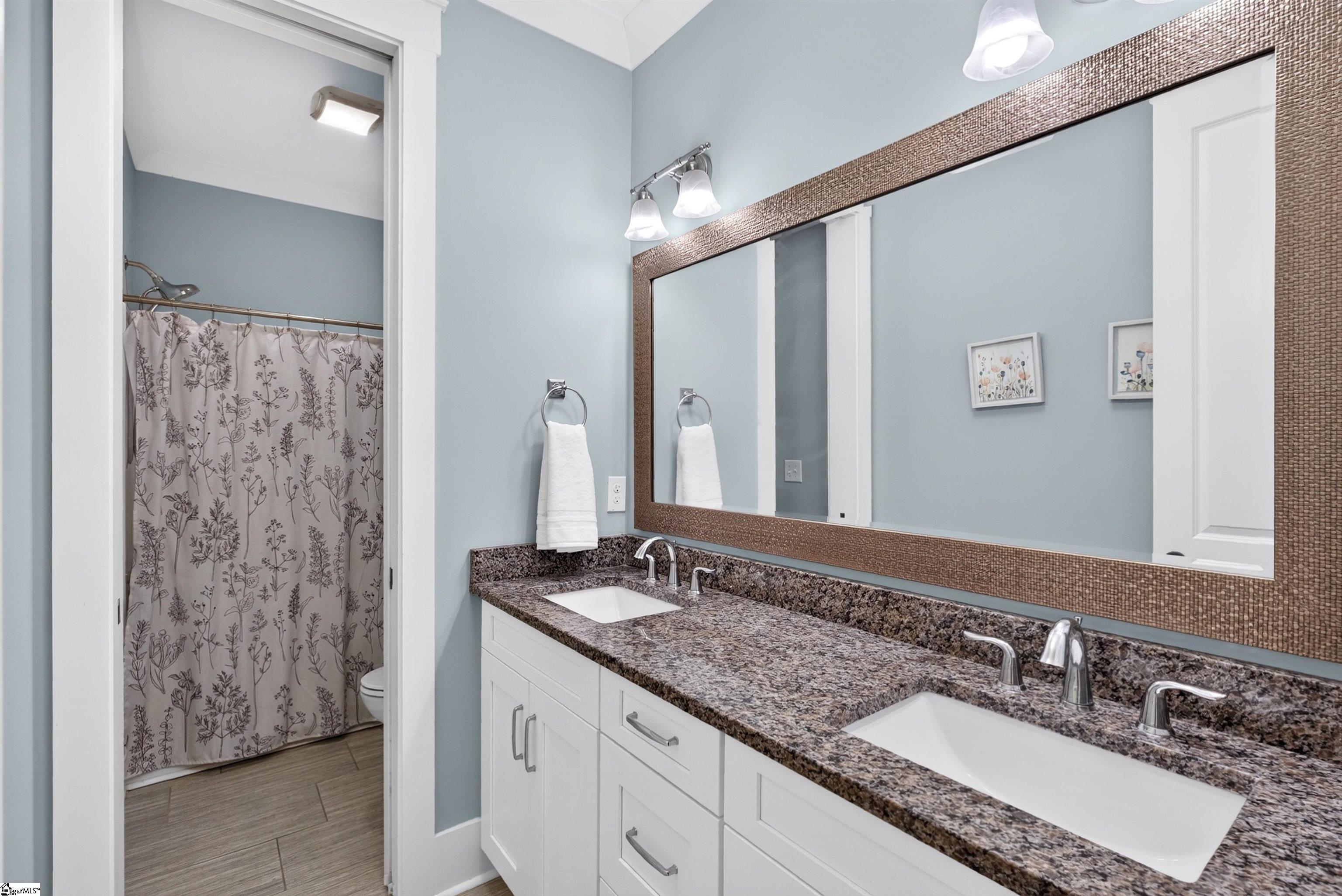 7 Tyler Street Property Photo 23