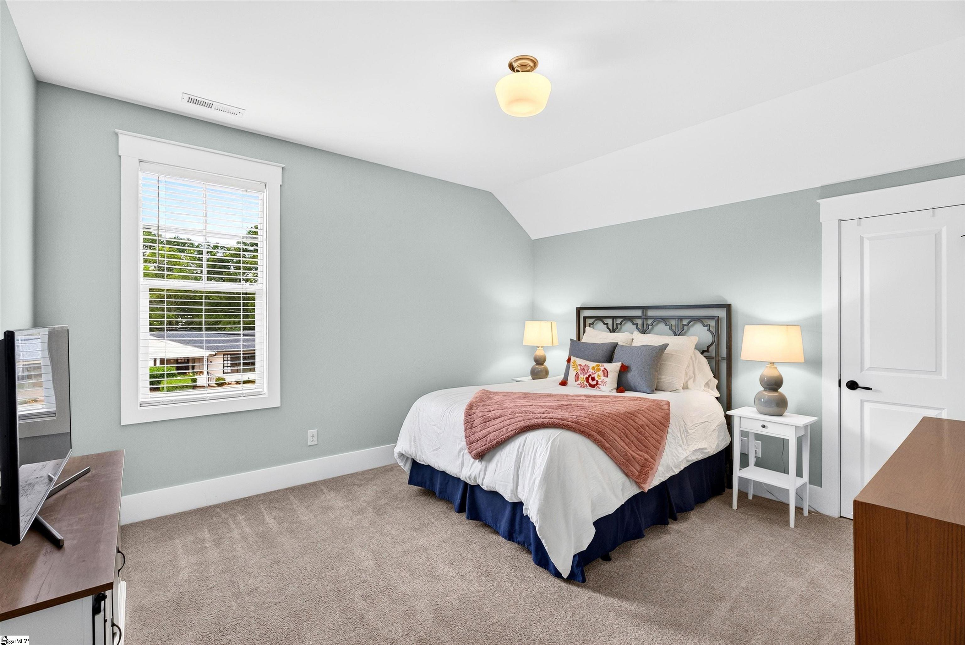 7 Tyler Street Property Photo 28