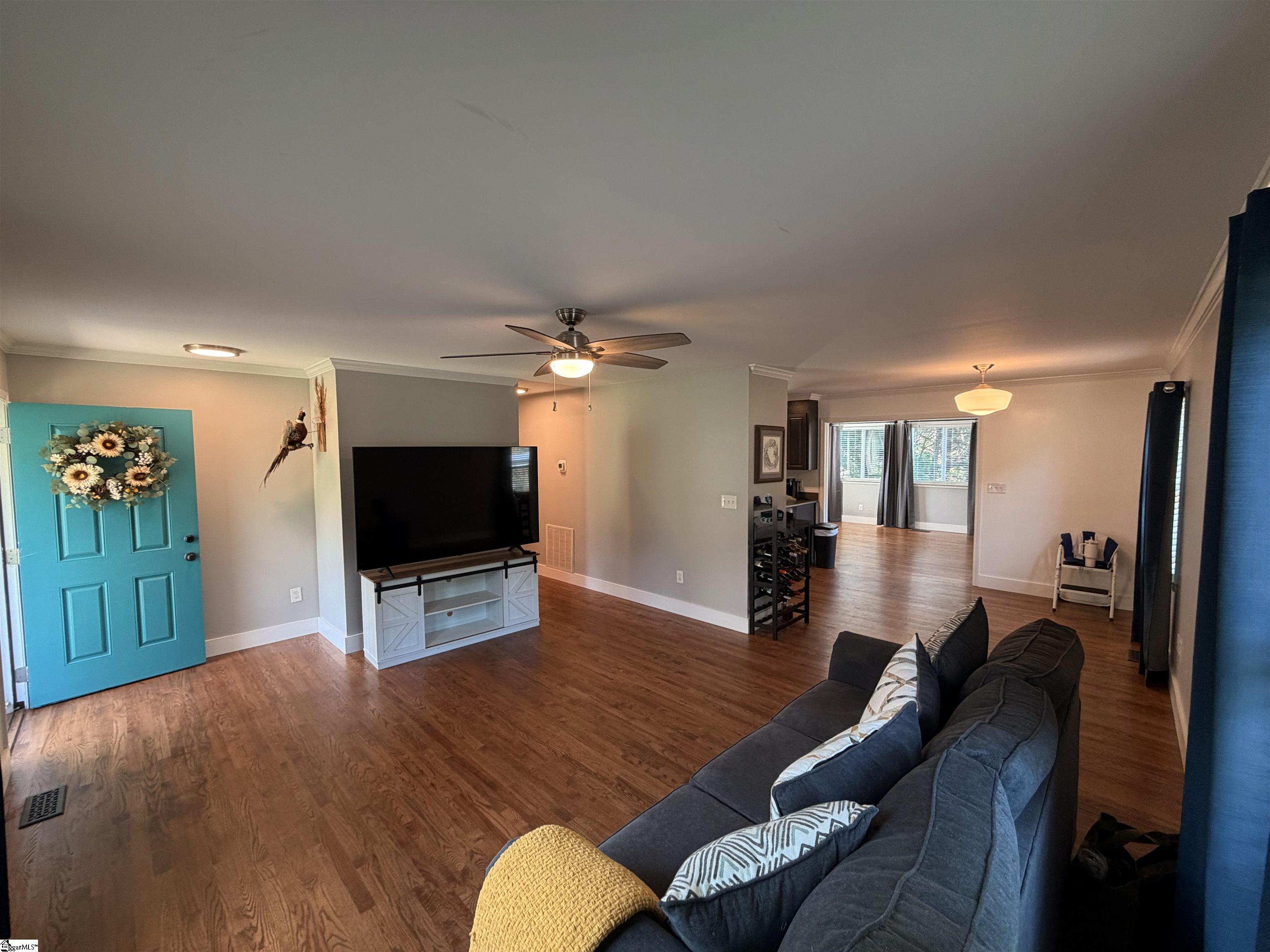 201 Cox Ridge Court Property Photo 4