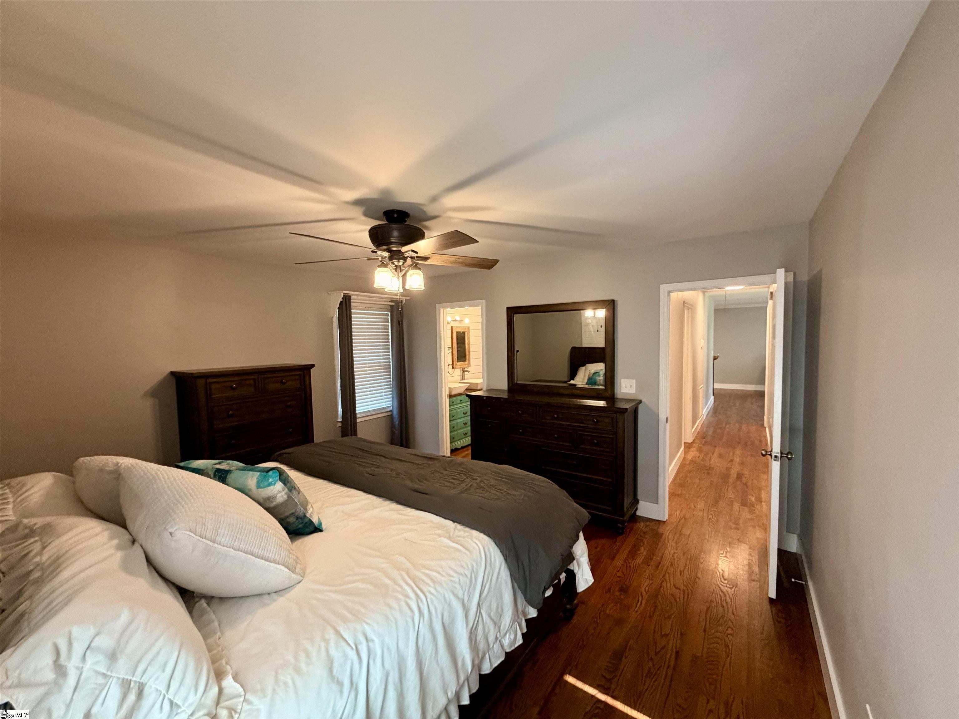 201 Cox Ridge Court Property Photo 9