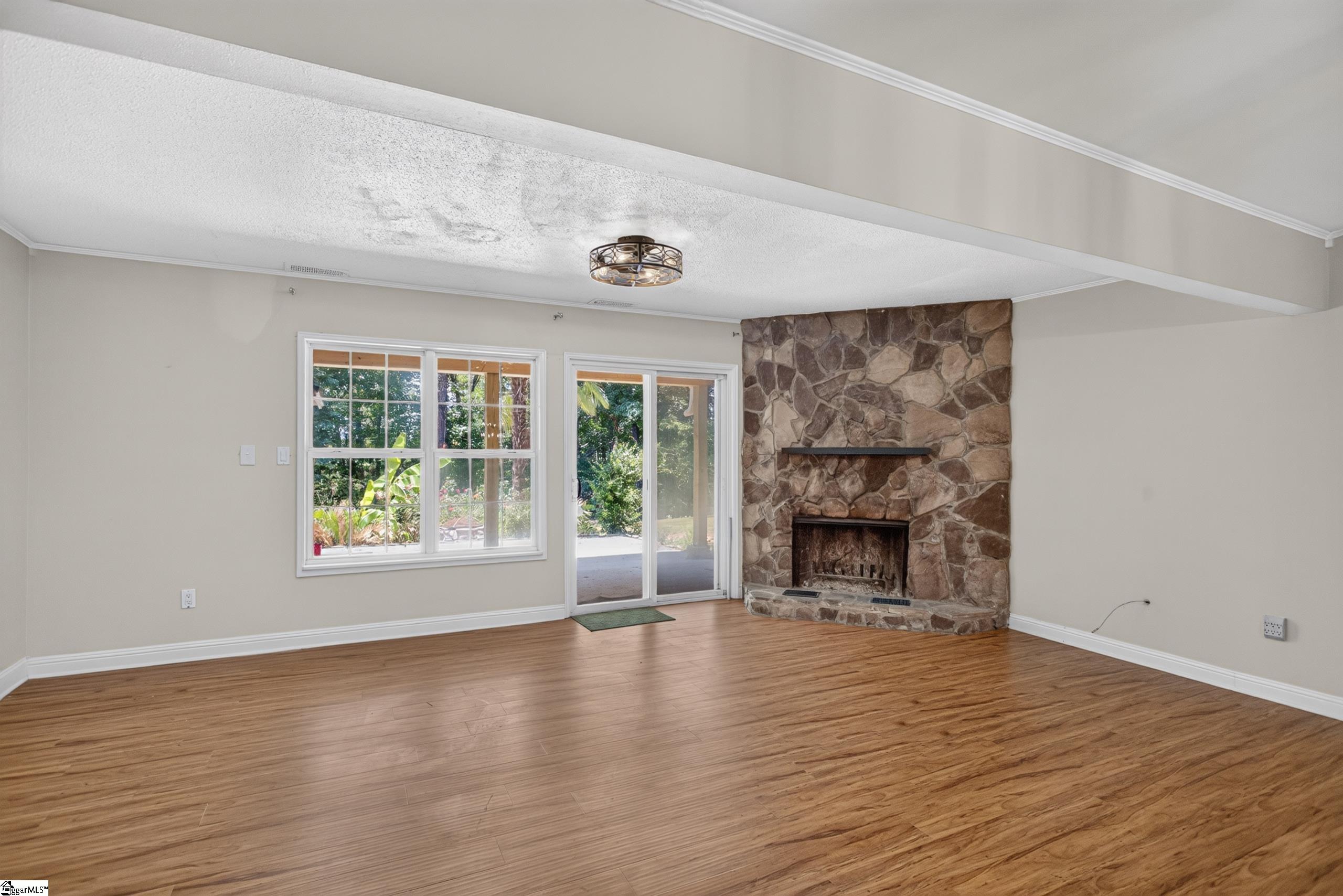 61 Topsail Court Property Photo 7