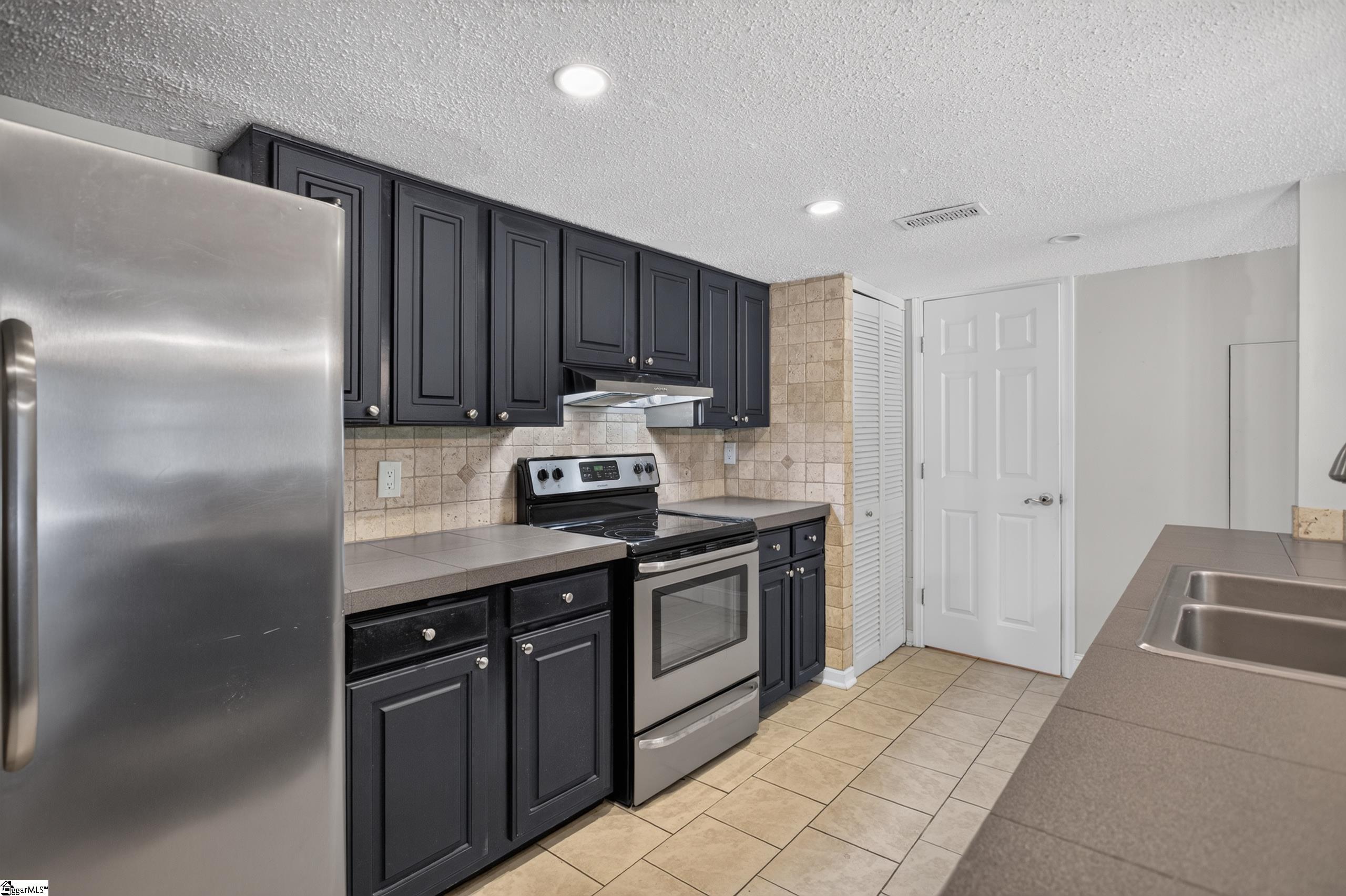 61 Topsail Court Property Photo 12