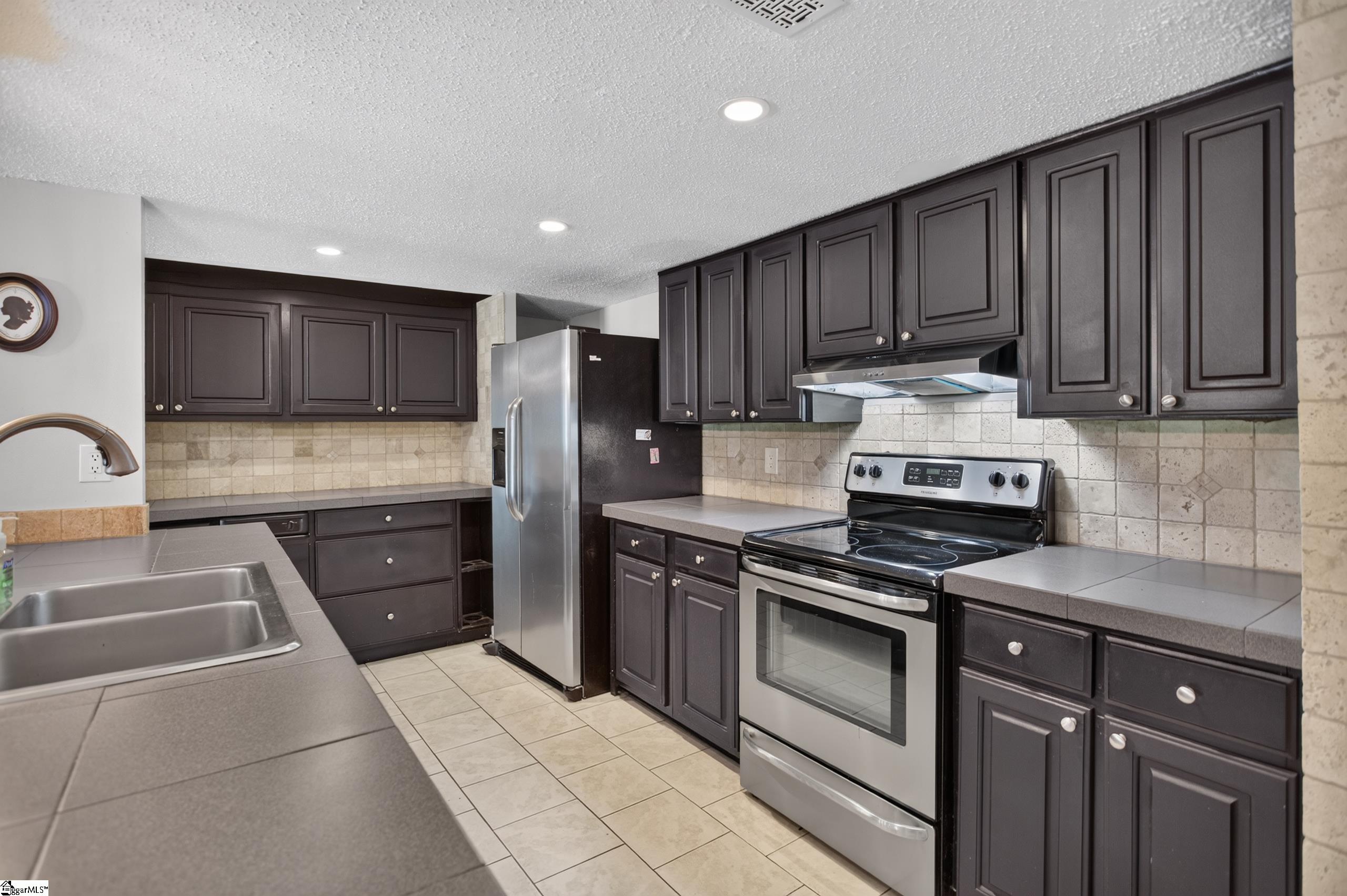 61 Topsail Court Property Photo 13