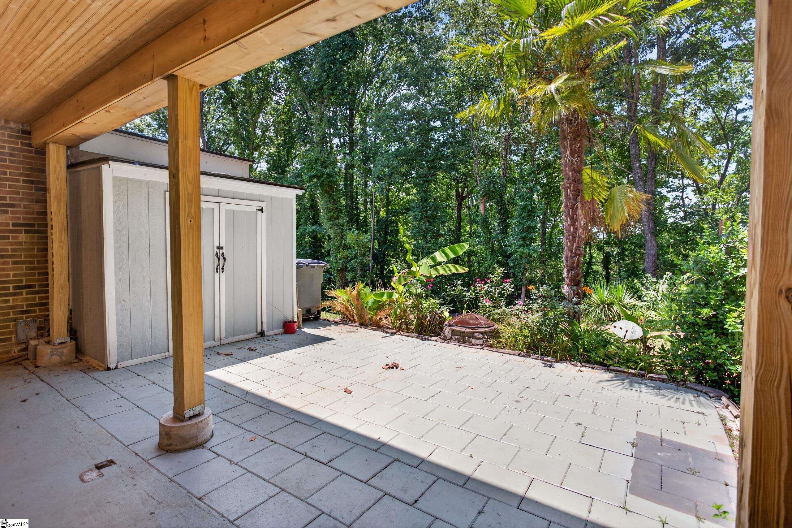 61 Topsail Court Property Photo 17