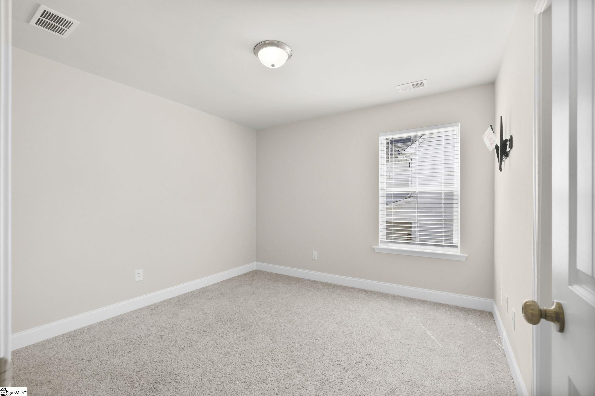 119 Sloan Avenue Property Photo 31