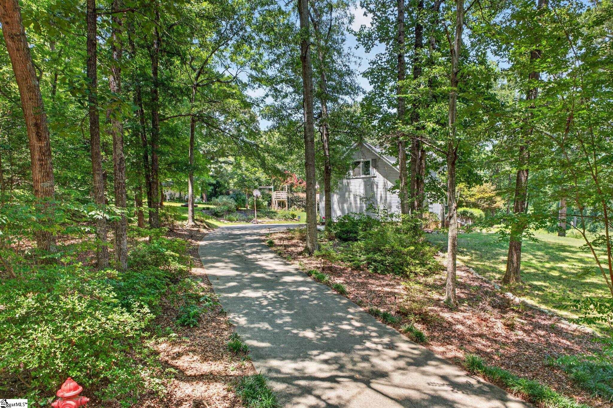 31 Wild Cherry Circle Property Photo 3