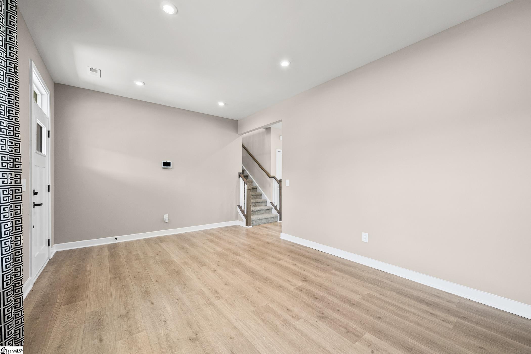 798 Lady Fern Drive Property Photo 4