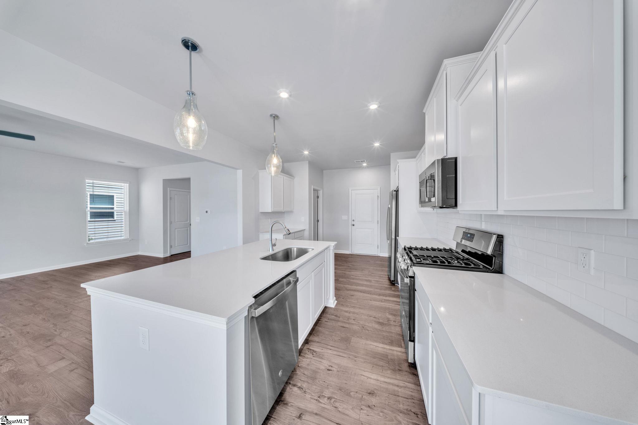 142 Gervais Circle Property Photo 8