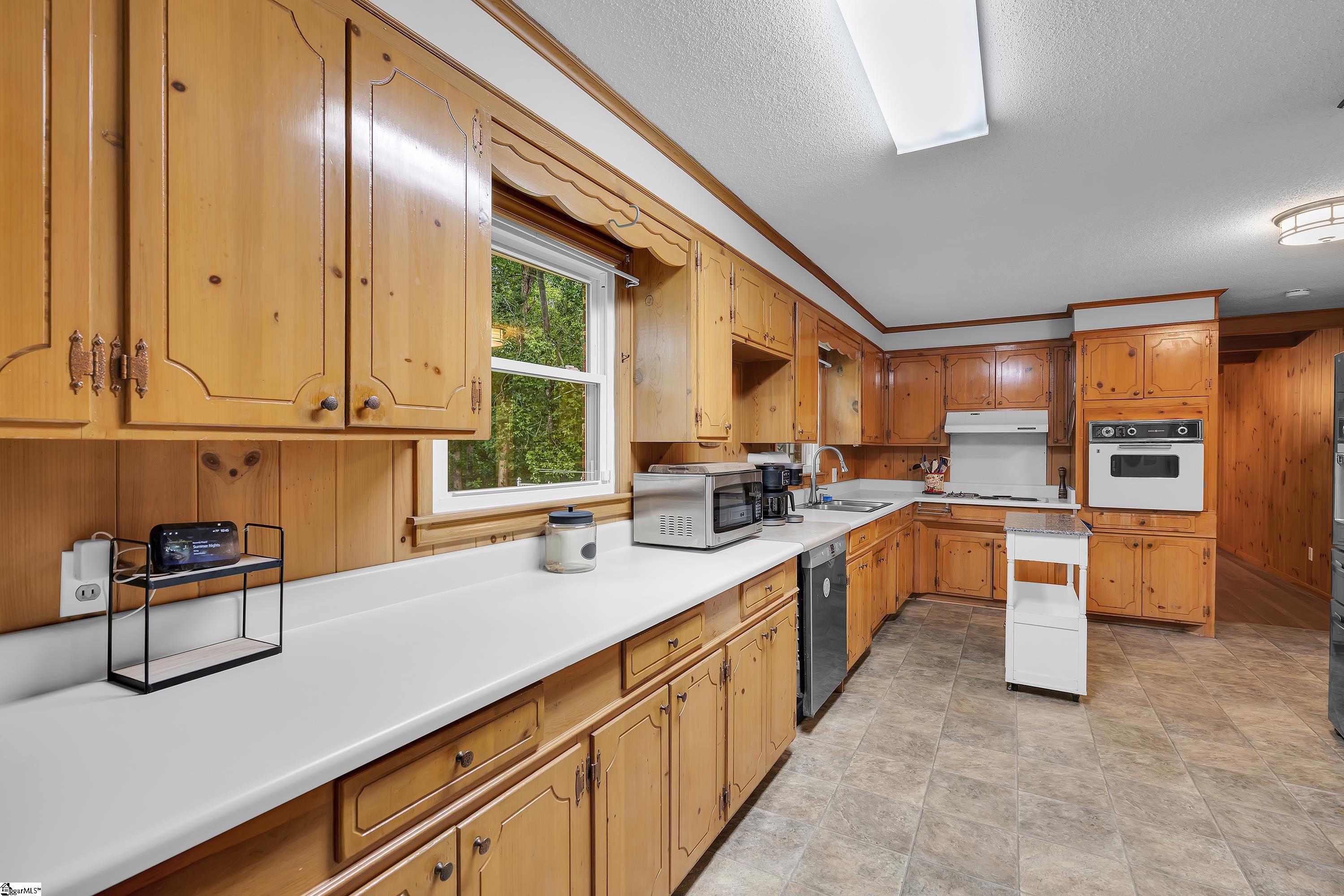 3641 New Cut Road Property Photo 10