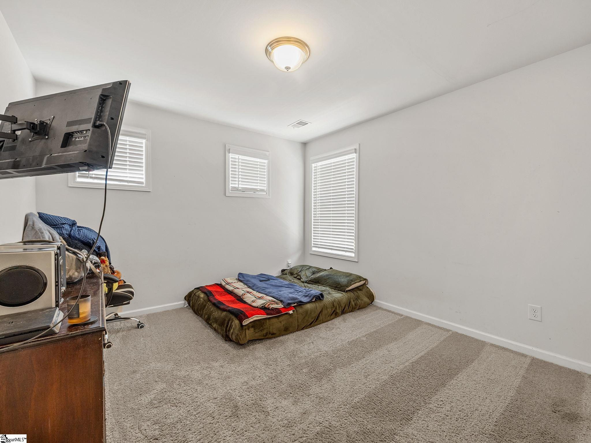 554 Elwood Drive Property Photo 36