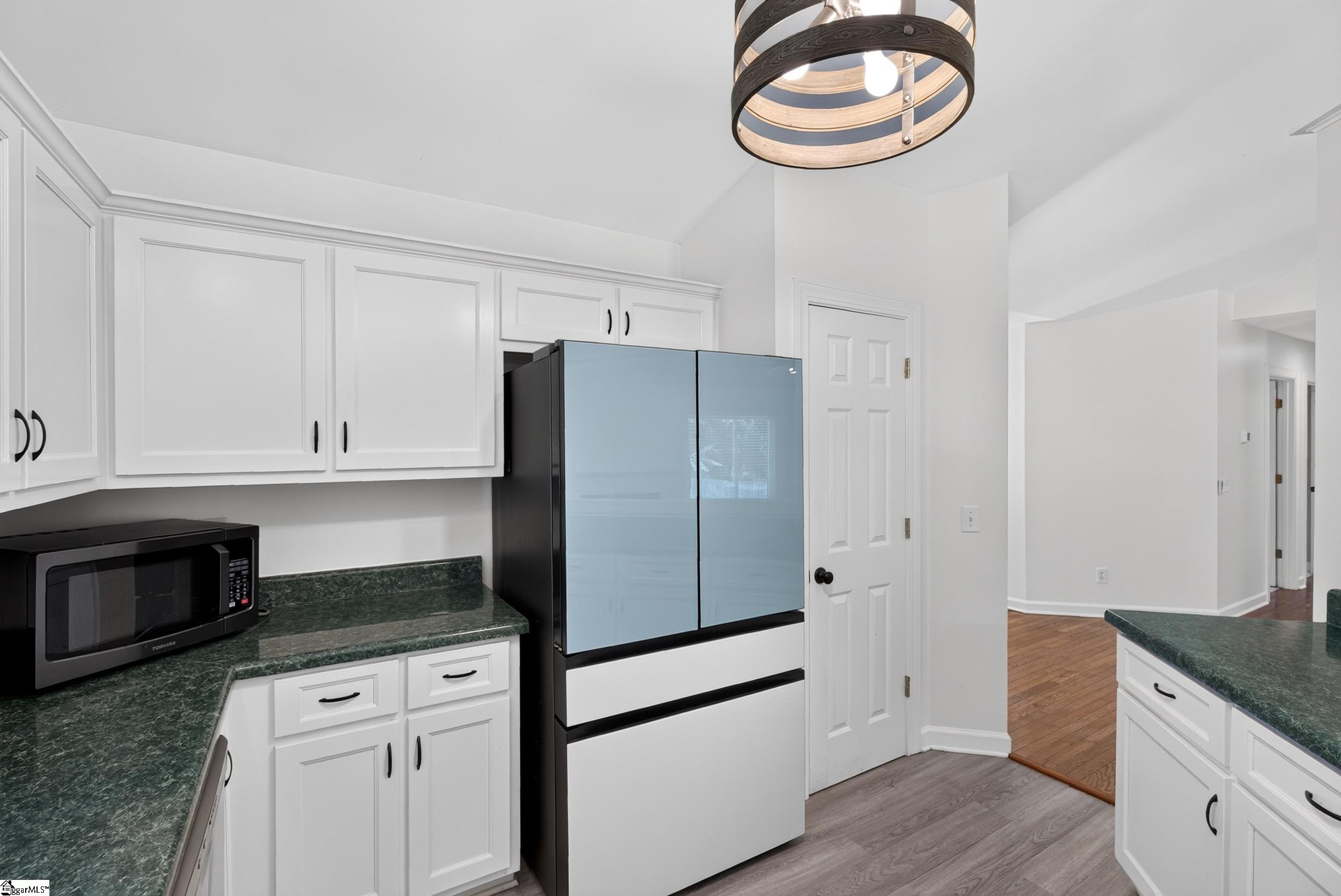 6 Mountain Trace Court Property Photo 6