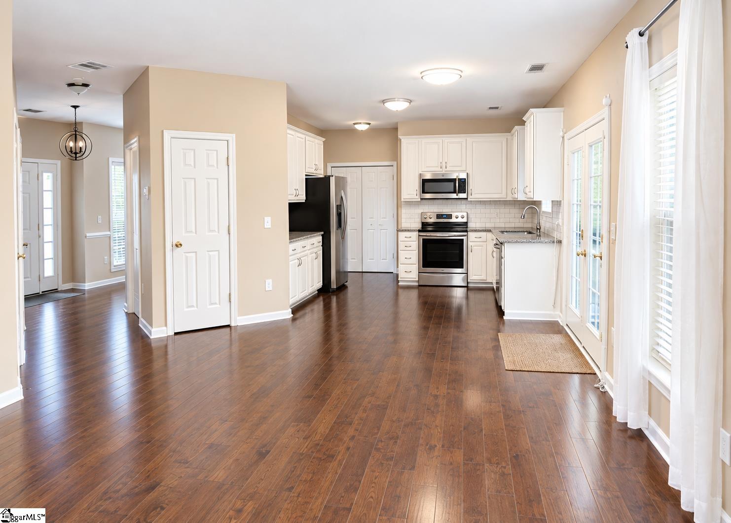 807 Terrace Creek Drive Property Photo 6