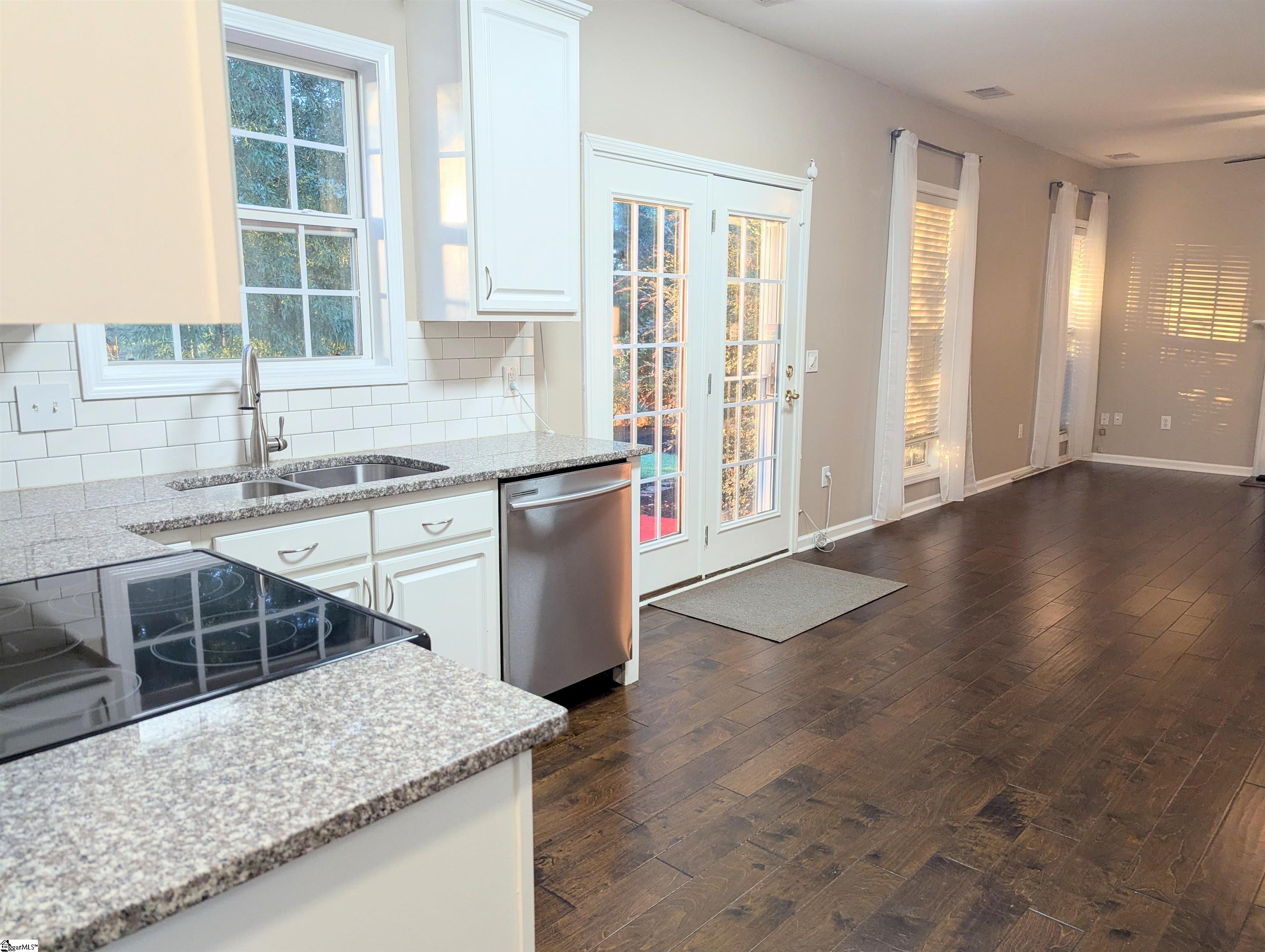 807 Terrace Creek Drive Property Photo 12