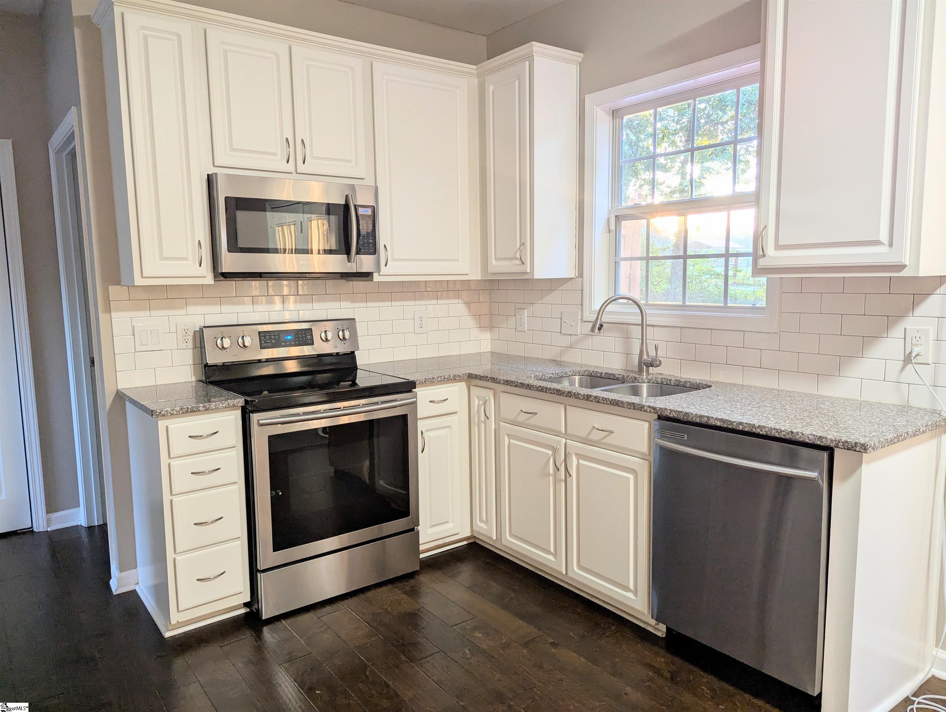807 Terrace Creek Drive Property Photo 13