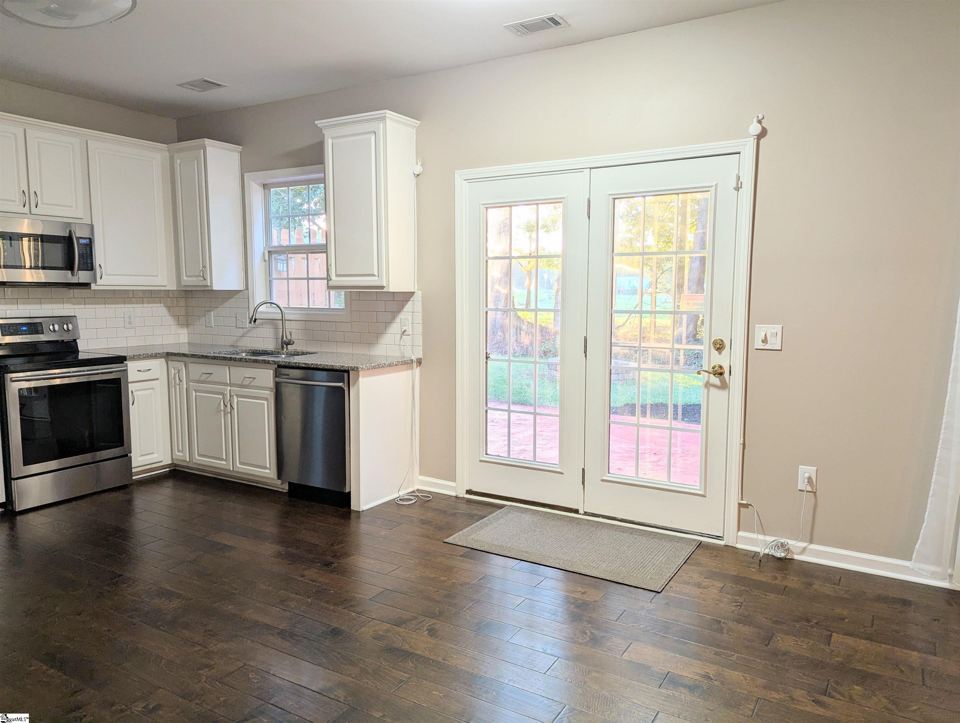 807 Terrace Creek Drive Property Photo 14