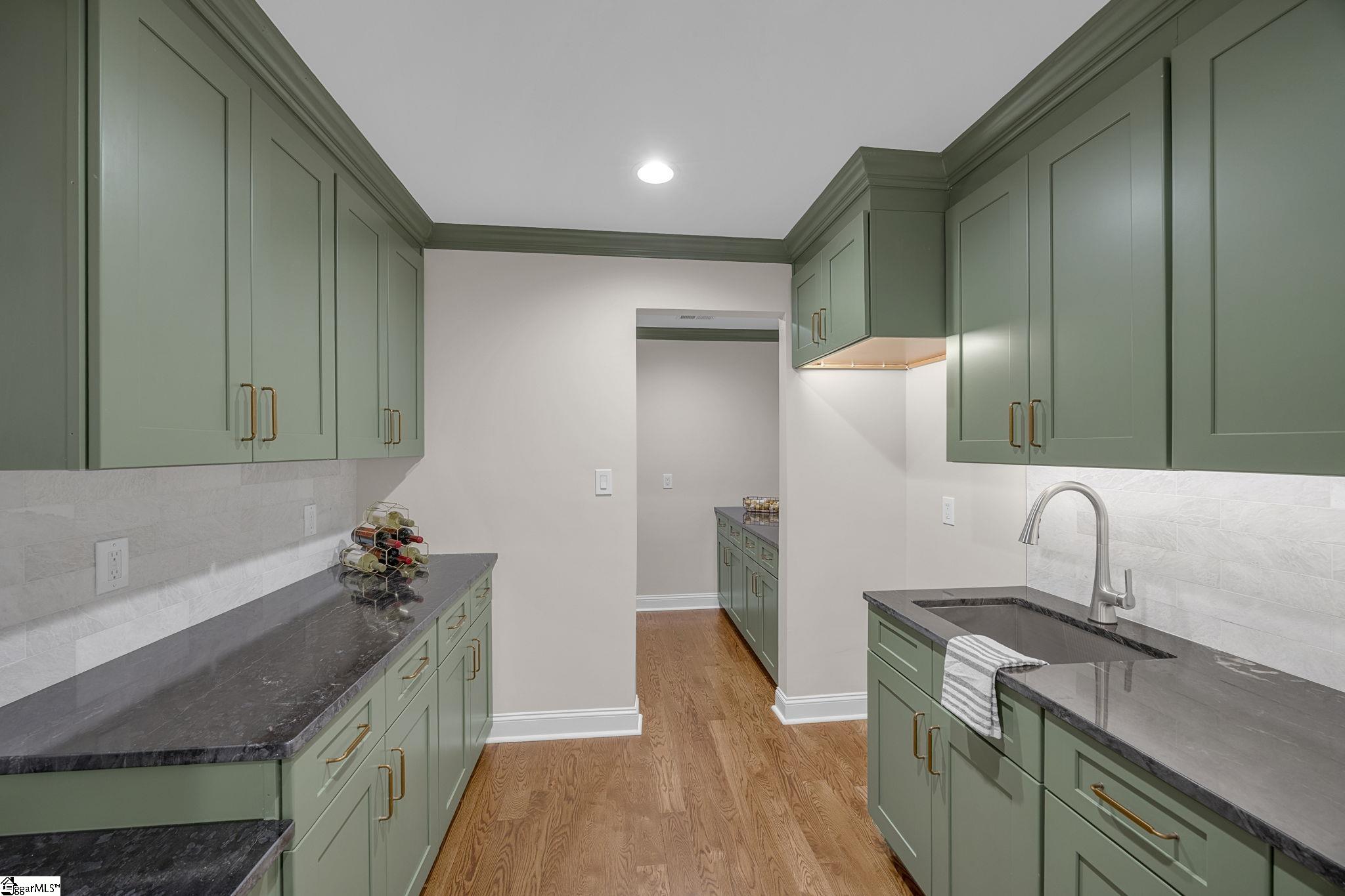 128 Edgecombe Road Property Photo 23